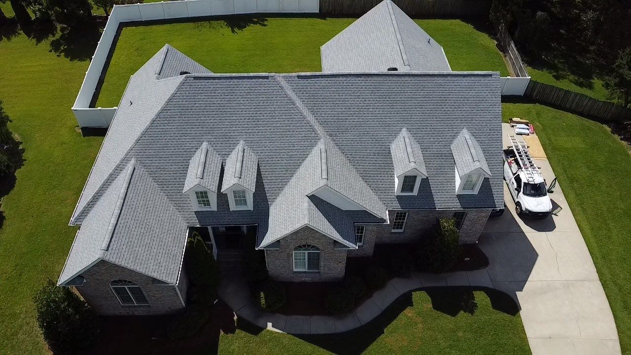 GAF HDZ Fox Hollow Grey by Skybird Roofing