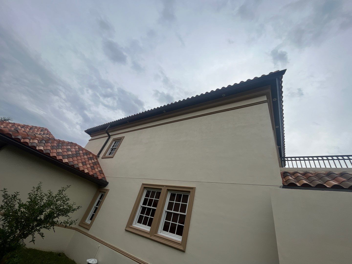 Musket Brown Seamless Gutters using Musket Brown Seamless Gutters in Cape Coral FL by Gutter Professors