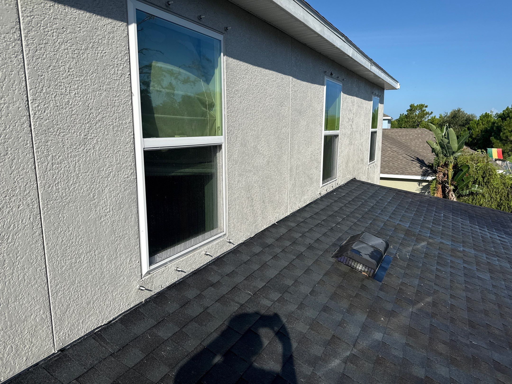 HOA-Required House Wash & Concrete Cleaning – Old Mill Preserve, Palmetto, FL by Sunshine AquaWash