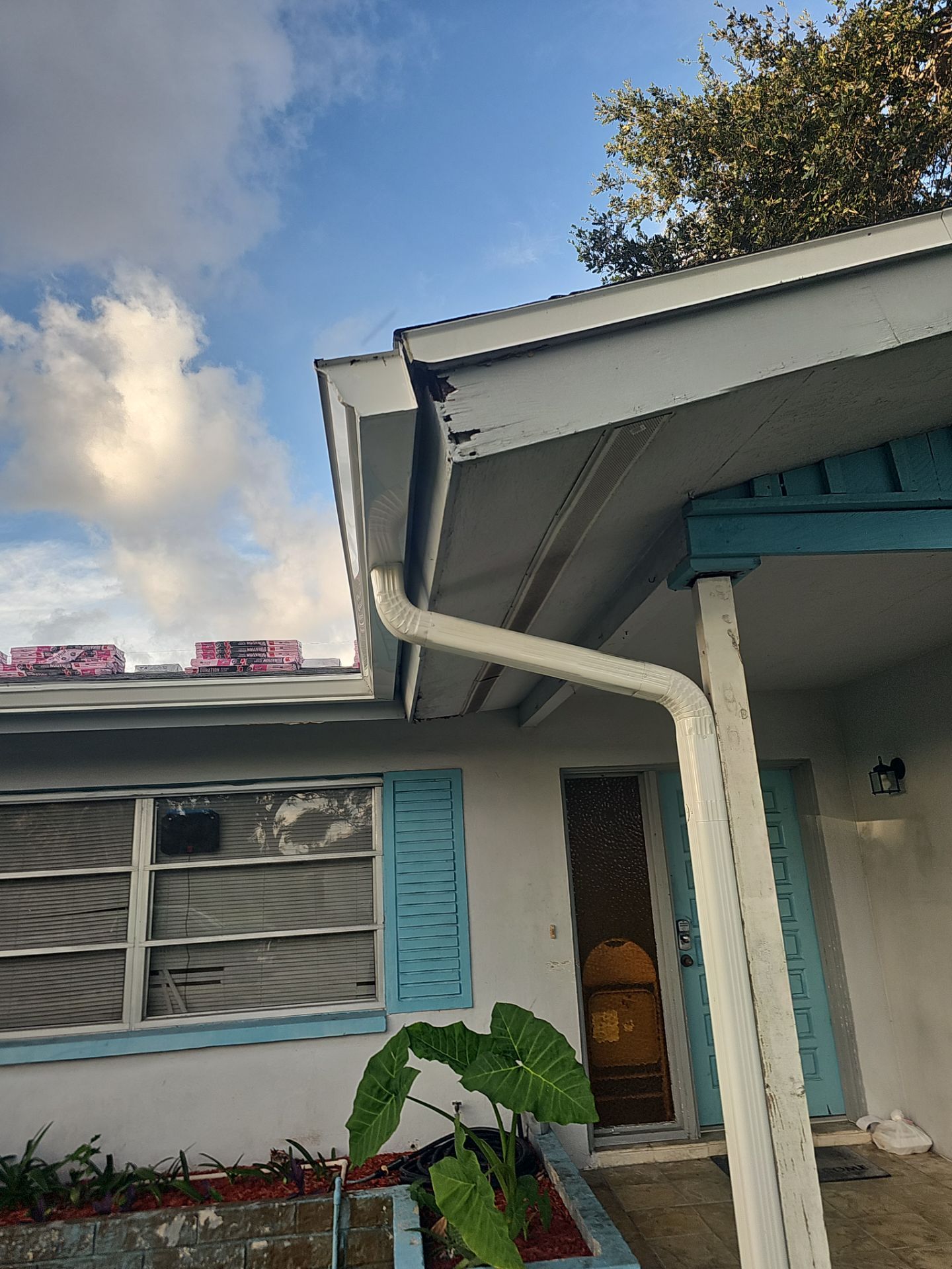 Project in Largo 33774 by Mitchell Roofing Company LLC 