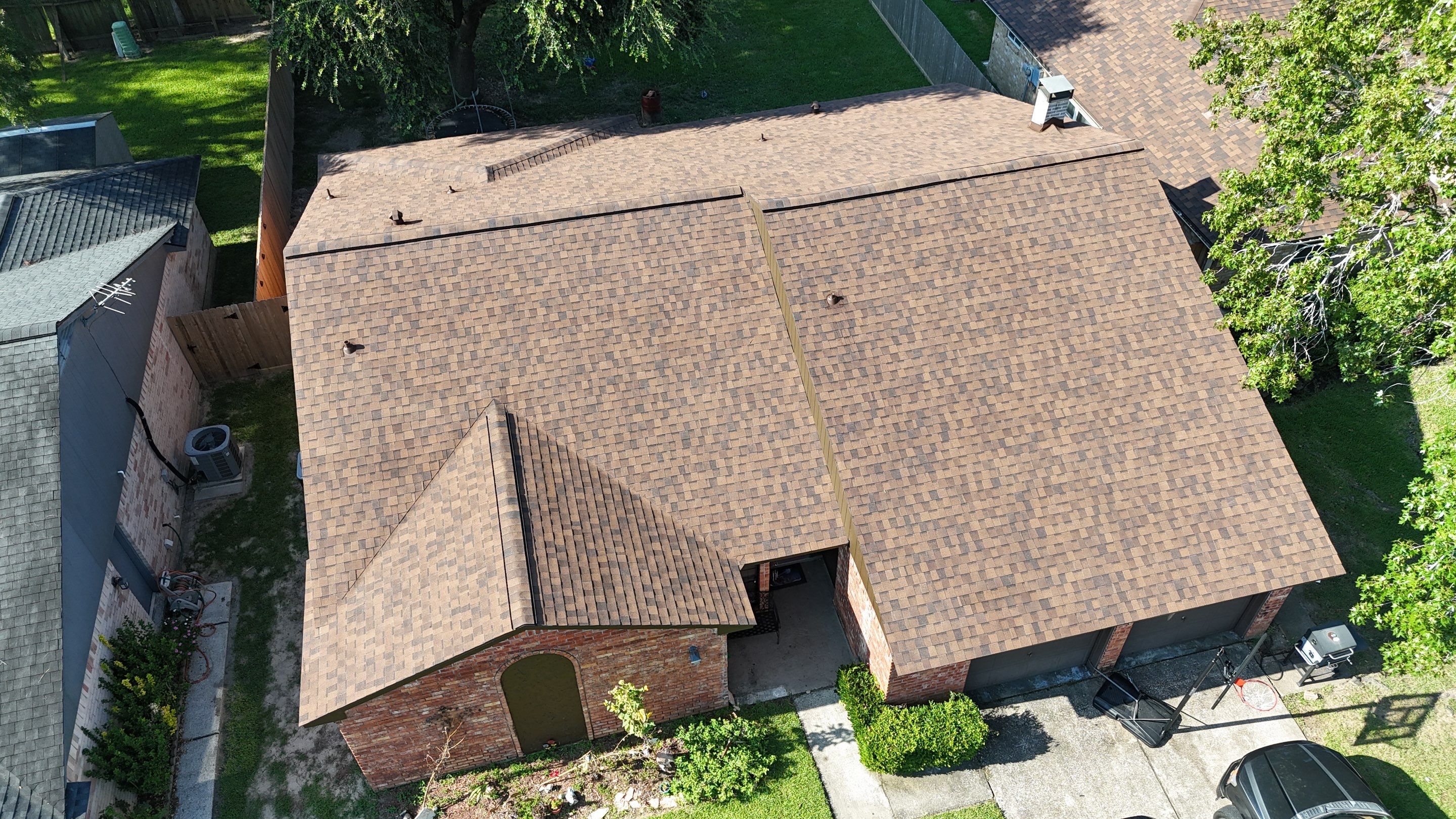 Atascocita Roof Installation using Atlas Pinnacle Pristine by Modern BYLT Roofing & Construction