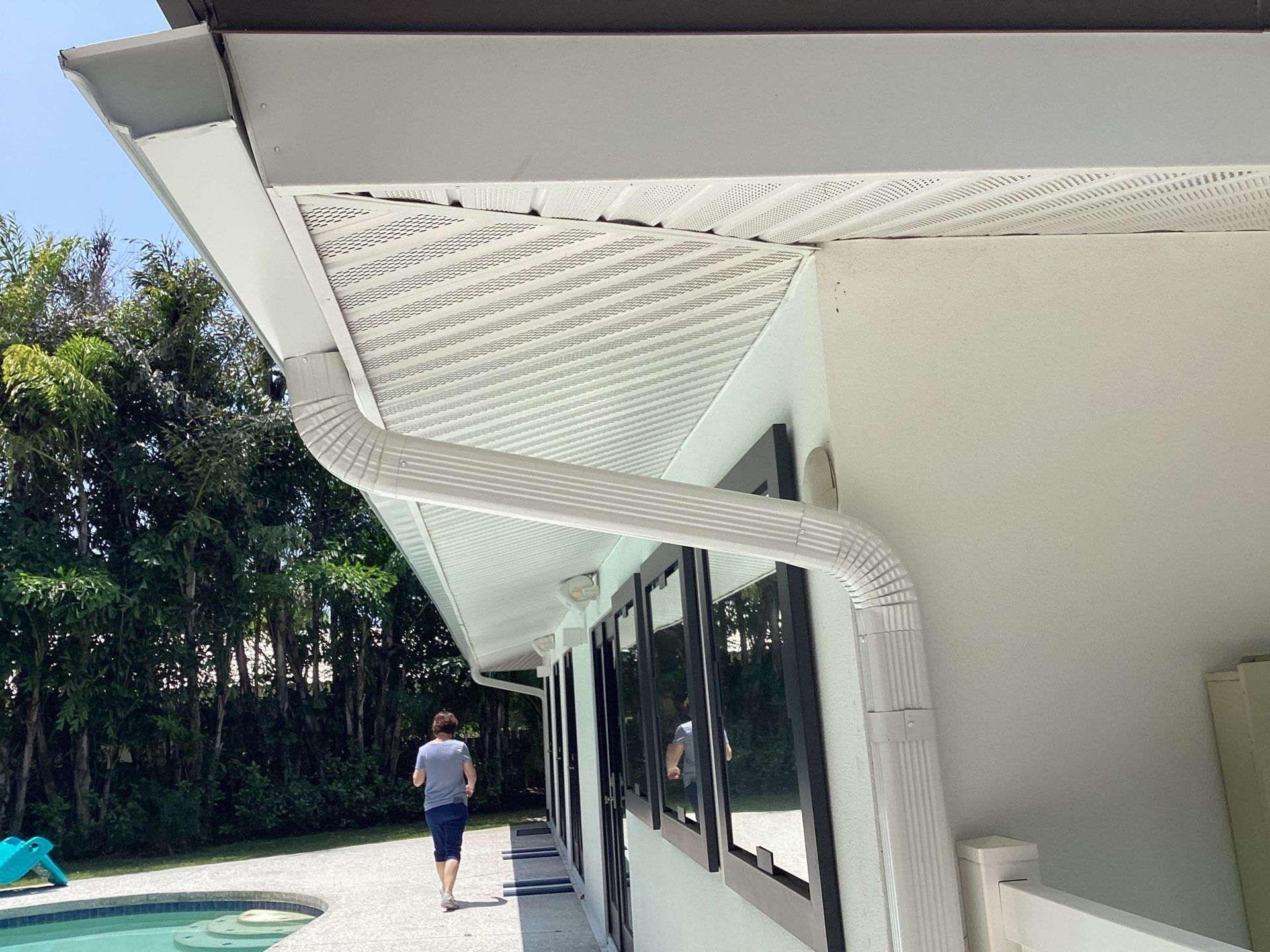 White Seamless Gutters and Downspouts in Sarasota FL by Gutter Professors