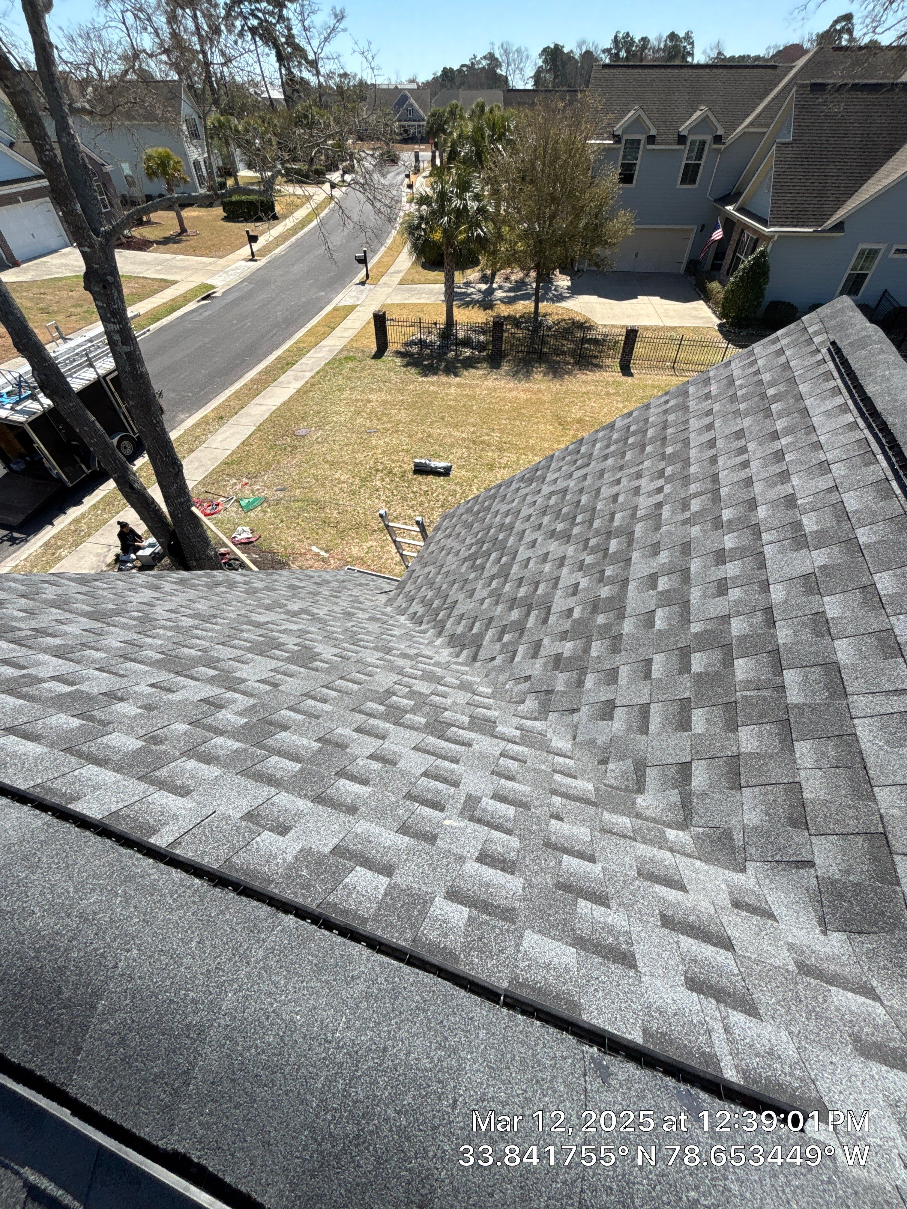GAF HDZ - Charcoal by Linta Roofing