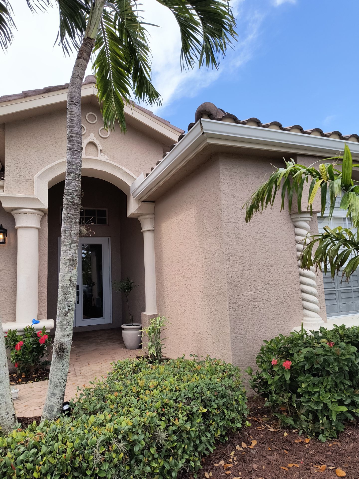 White Aluminum K-style Gutters 6'' K-style and Downspouts in Naples FL by Gutter Professors