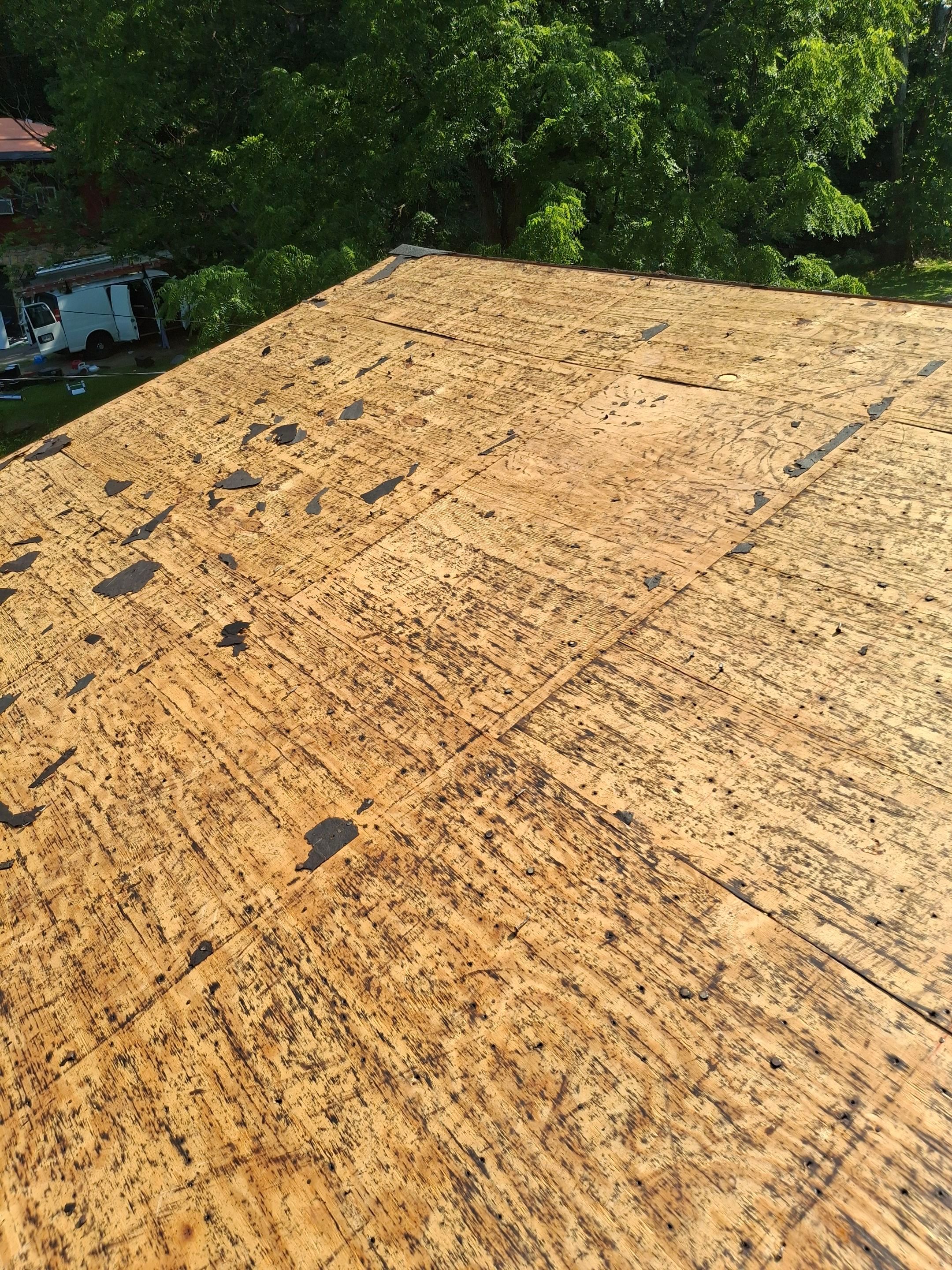 Residential Roofing Installation using GAF Timberline HDZ Charcoal by Rainstoppers Roofing