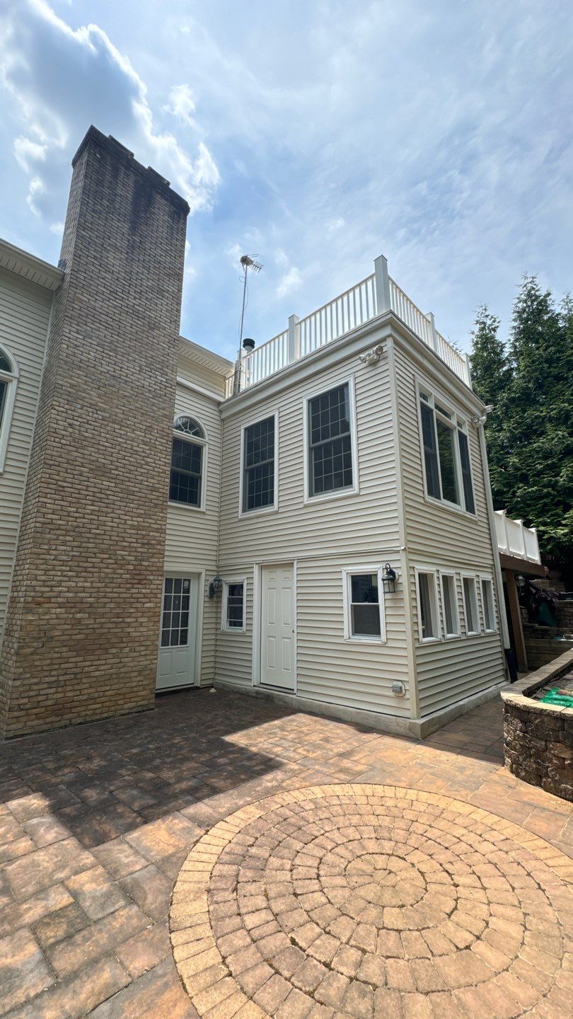 McLean: Residential Roof Installation with Landmark Pro Designer Shingles in Max Def Moire Black by RM Banning, Inc.
