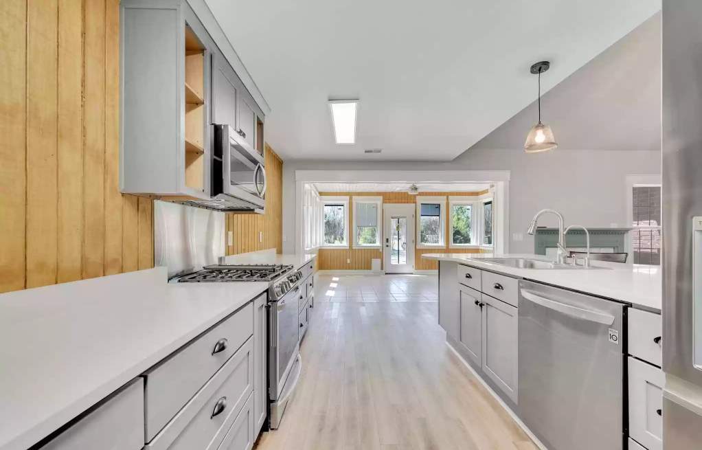 Hickory Point Remodel by Pillar and Pine