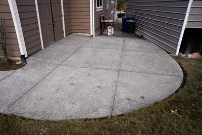 Wayne | Concrete patio & Walkway