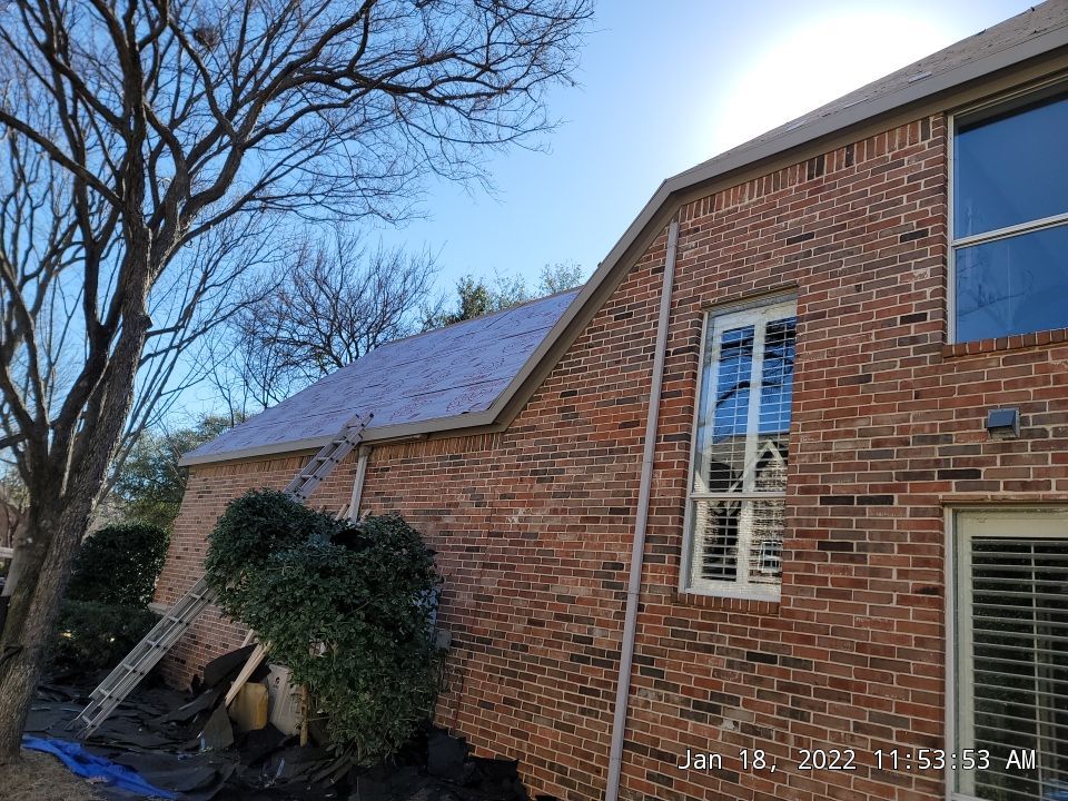 Insurance Claim Roof and Gutters using Owens Corning - Duration- Estate Gray -New Gutters - Exterior paint by Tex-Line Roofing