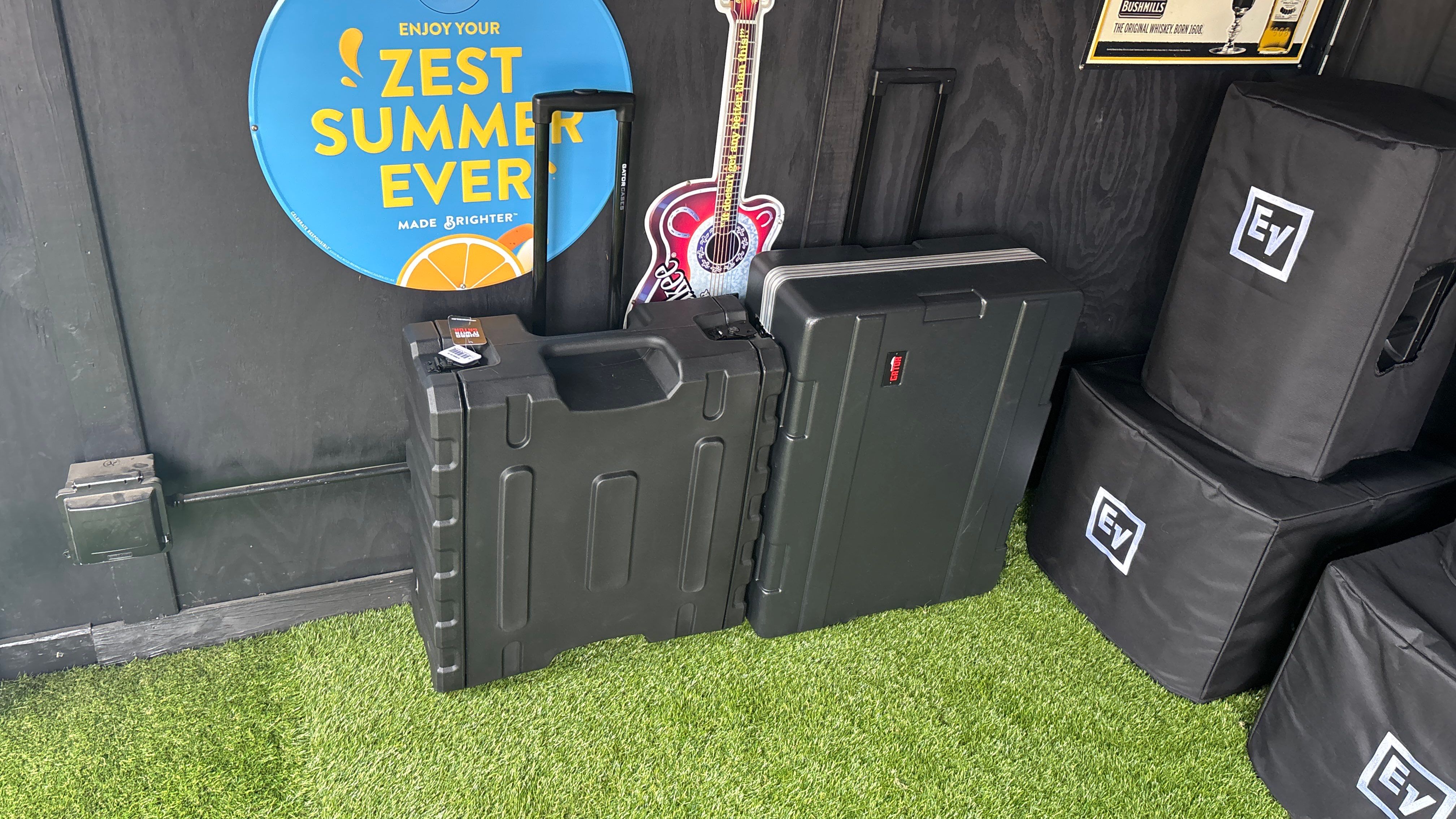 Live Audio Background Audio install by AVSi