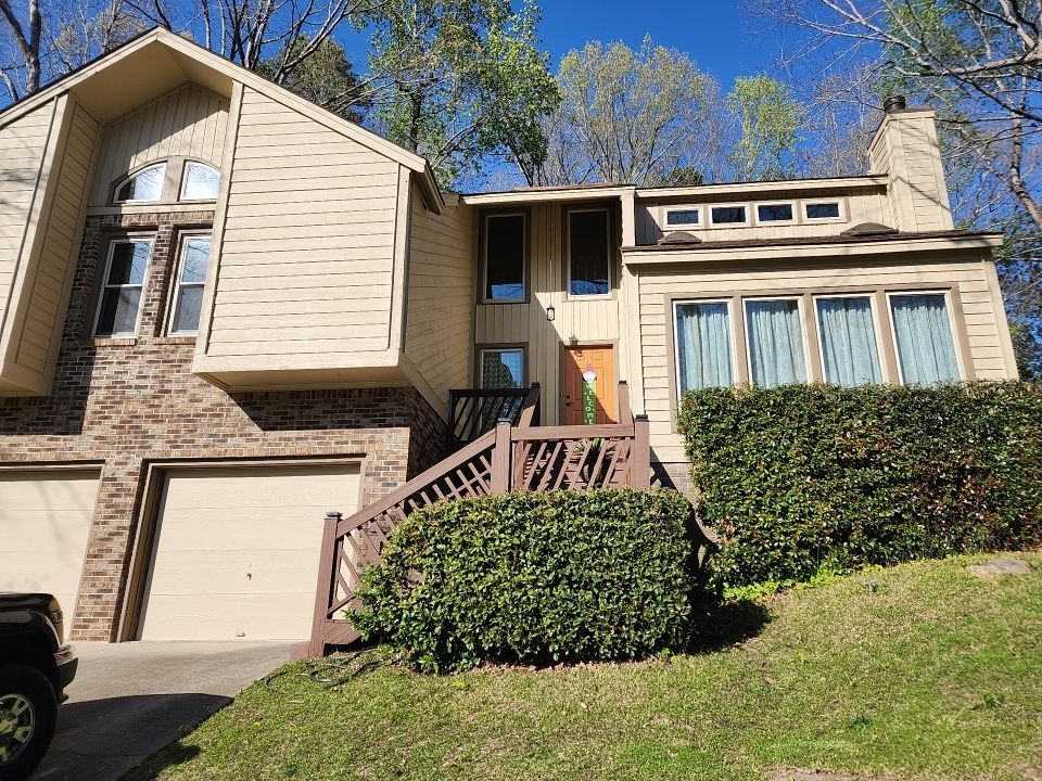 Exterior renovation using James Hardie Siding and Simonton Windows by Indigo State Roofing