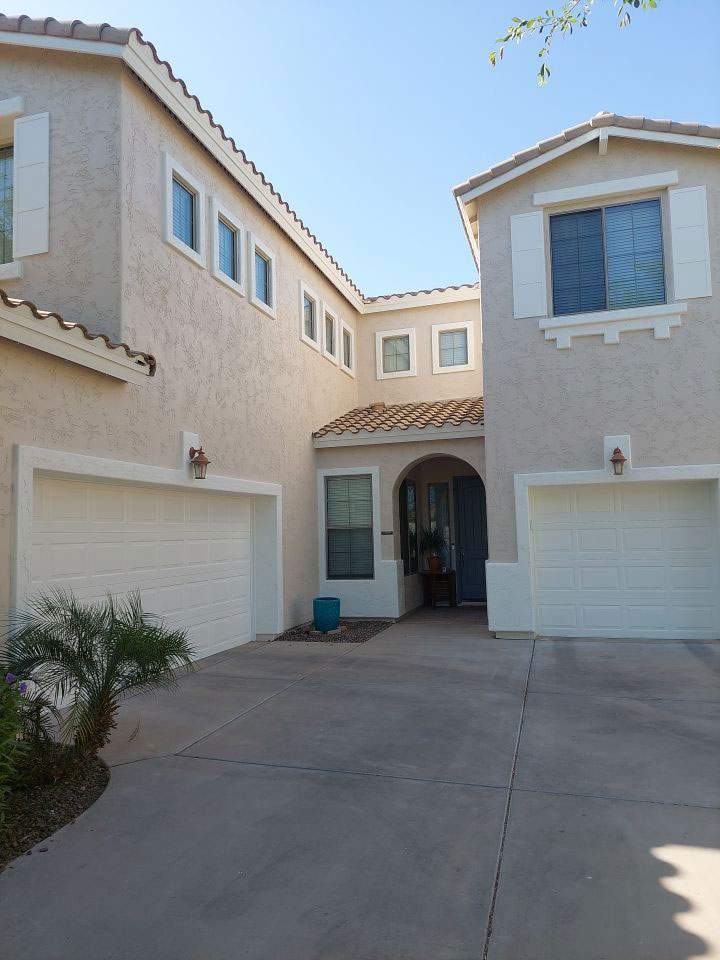 Exterior Painting - Gilbert by Crash of Rhinos Painting & Garage Floors
