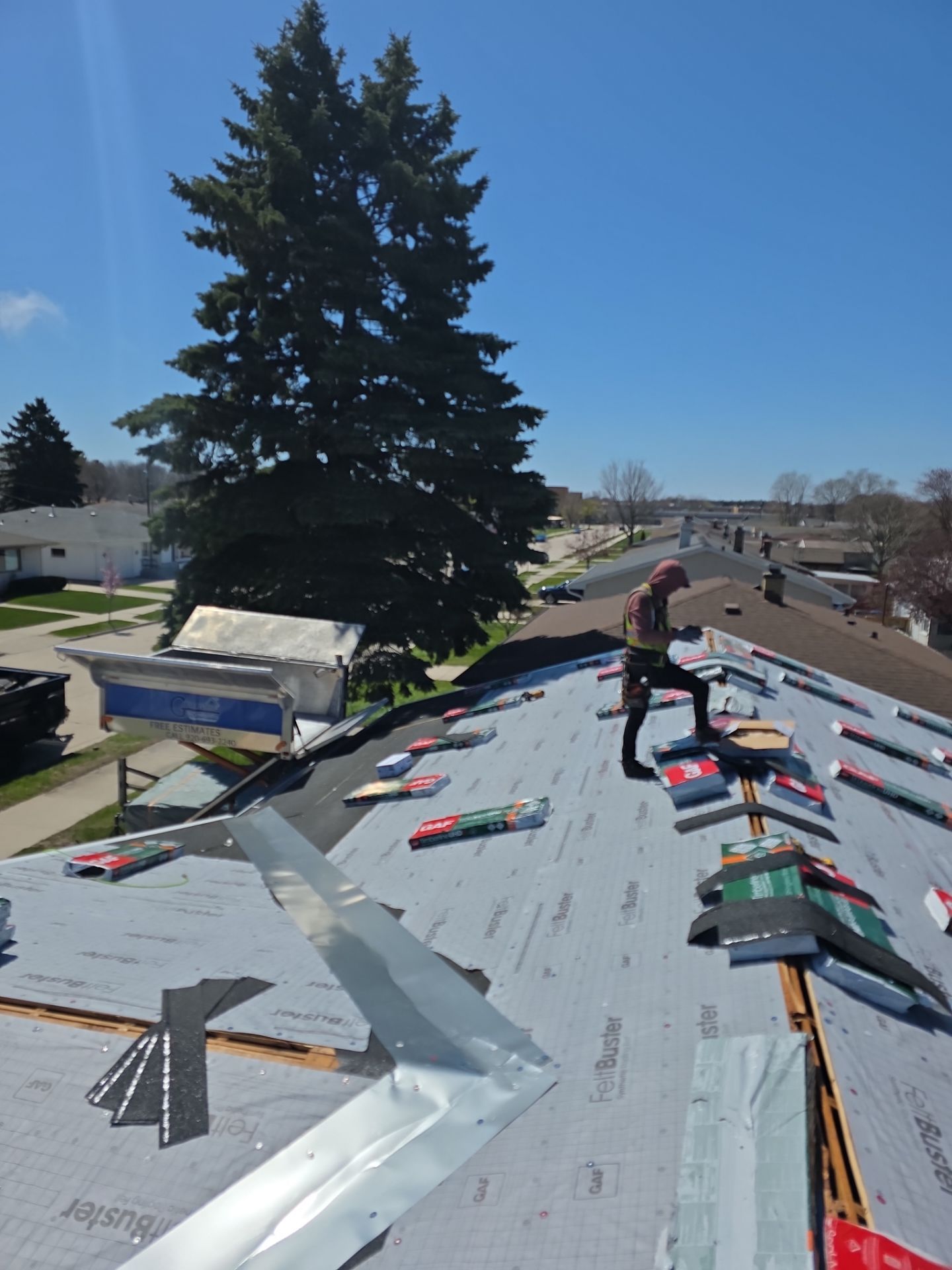 UHDZ BEAUTIFUL ROOF  by Gellings Roofing and Siding LLC