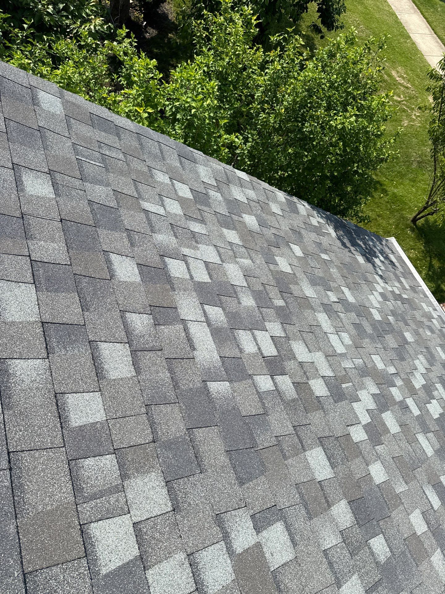 Springfield: Residential Roof Replacement with CertainTeed Landmark PRO in Max Def Georgetown Gray by RM Banning, Inc.