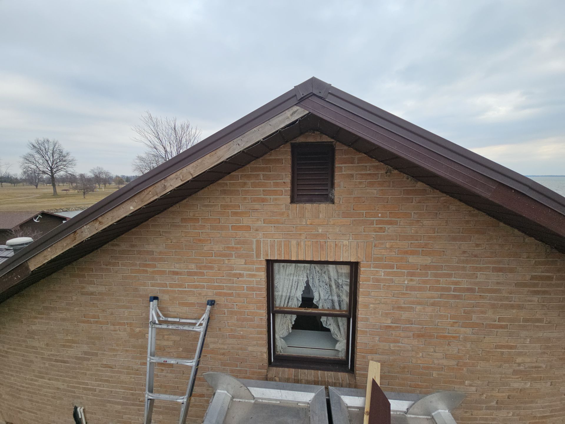 Residential Roofing Installation using Great American Shake - Mustang Brown by Nitro Roofing and Construction