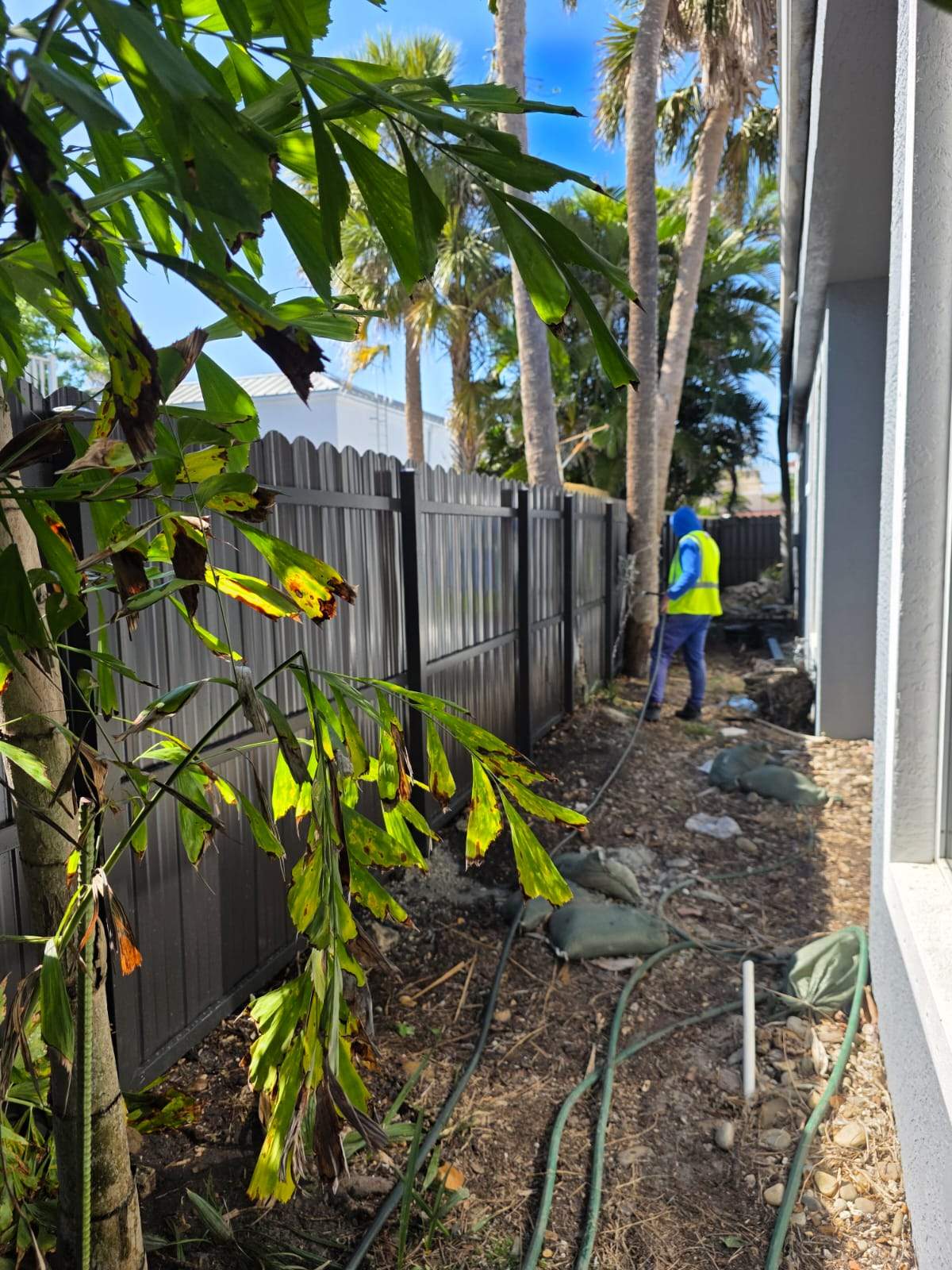 Metal Fence for Illusions Salon & Spa in Punta Gorda by True Fence LLC