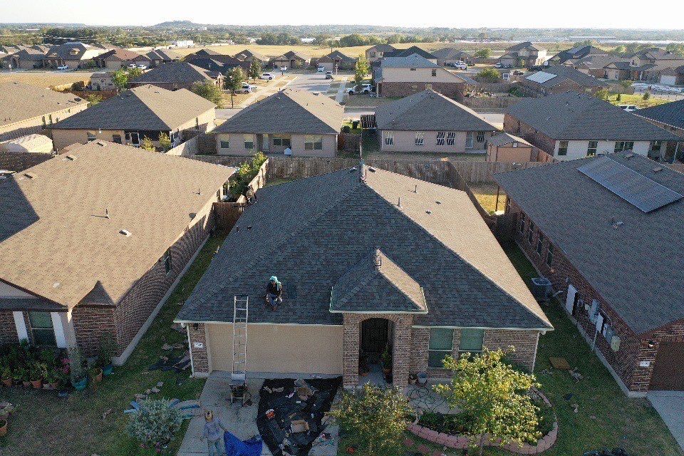 Killeen, TX - Roof installation and fence staining by DT Roofing - Seth Wells