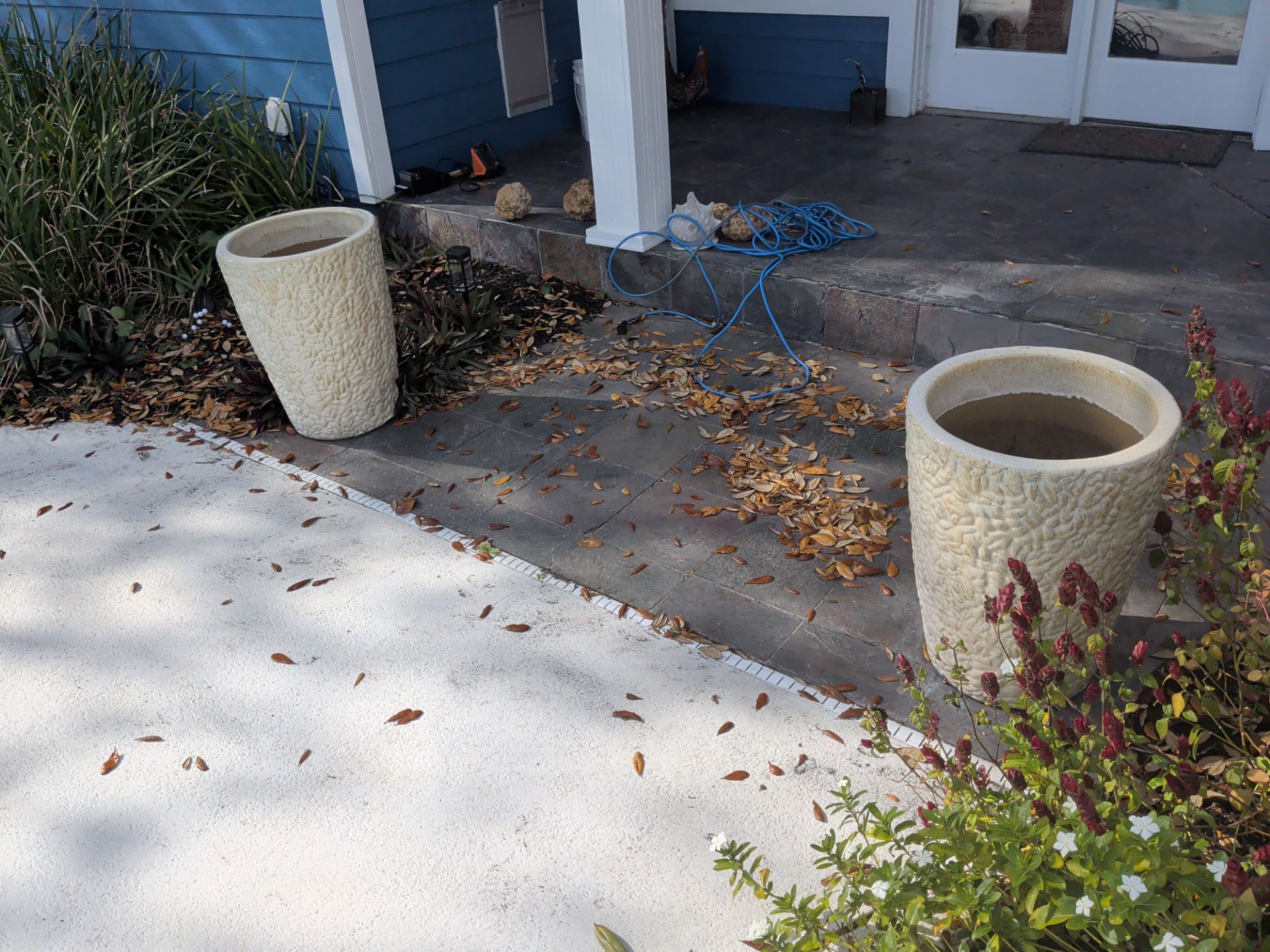 Flower Bed & Property Cleanup San Pablo area — Jacksonville Beaches, FL by Harmoni Home Services