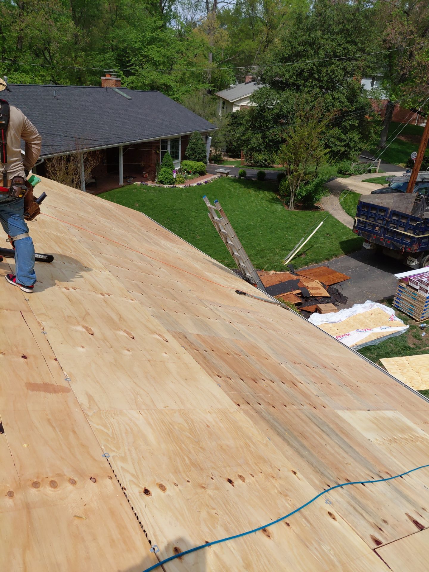 Annandale: Residential Roof Replacement with CertainTeed Landmark in Moire Black by RM Banning, Inc.