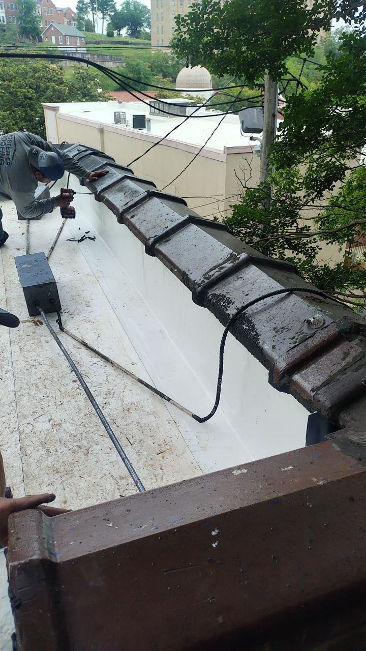 Grateful Head Pizza by Hostetler Roofing