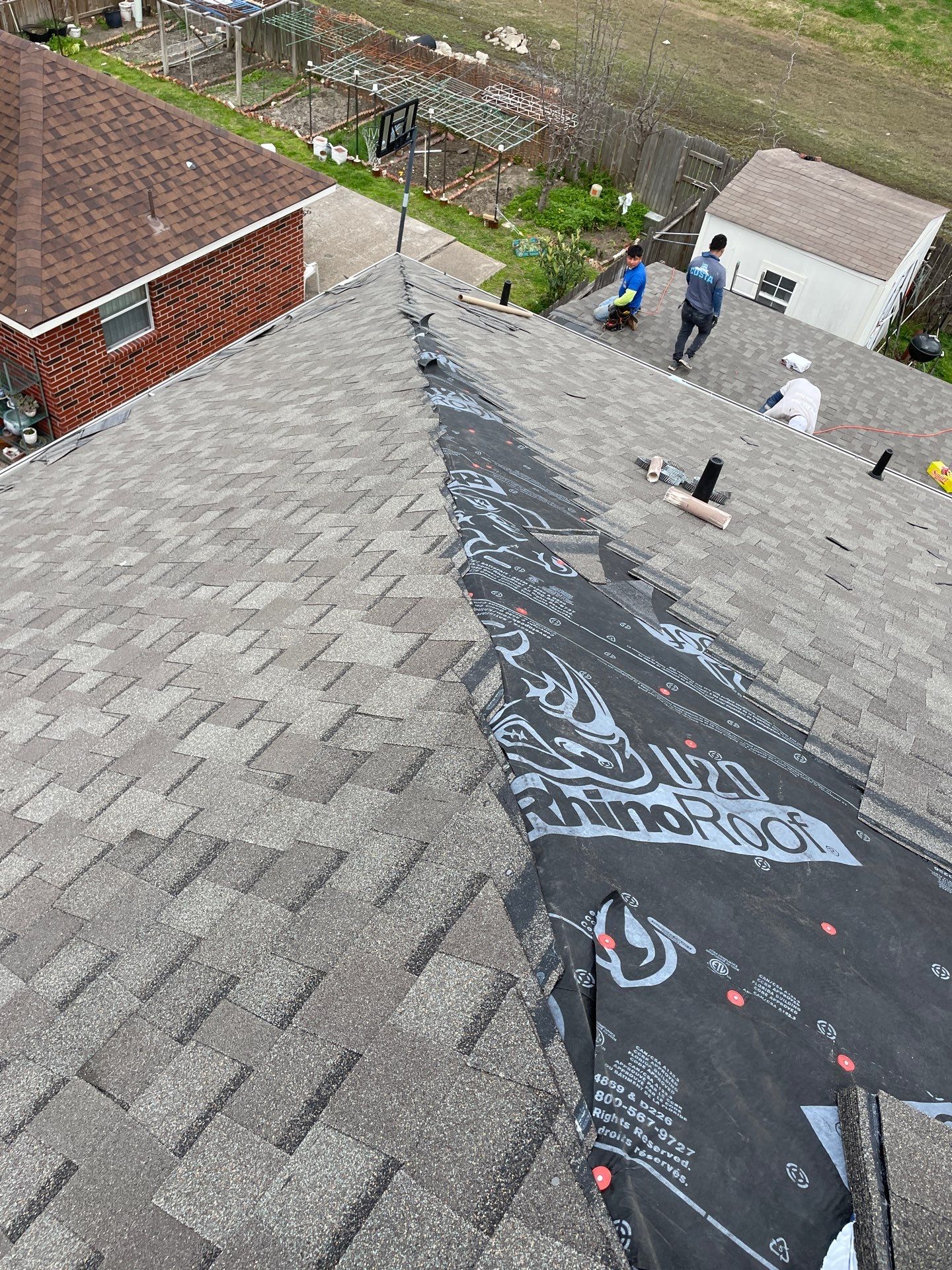 Residential Roofing Installation using Owen's Corning Duration (Lifetime) Shingles by Roof Repair Company