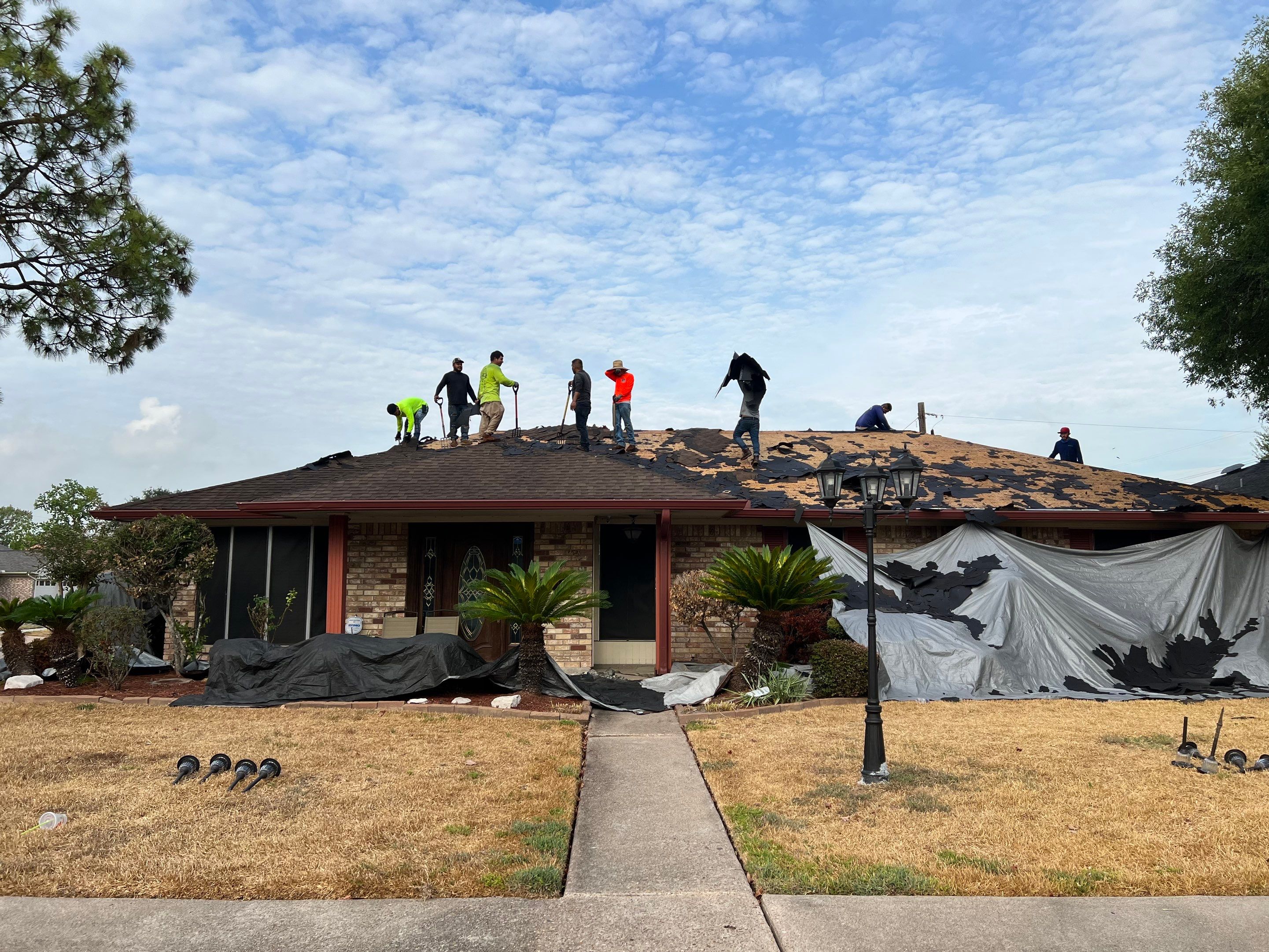Residential Roofing Installation using Owen's Corning Duration (Lifetime) Shingles by Roof Repair Company