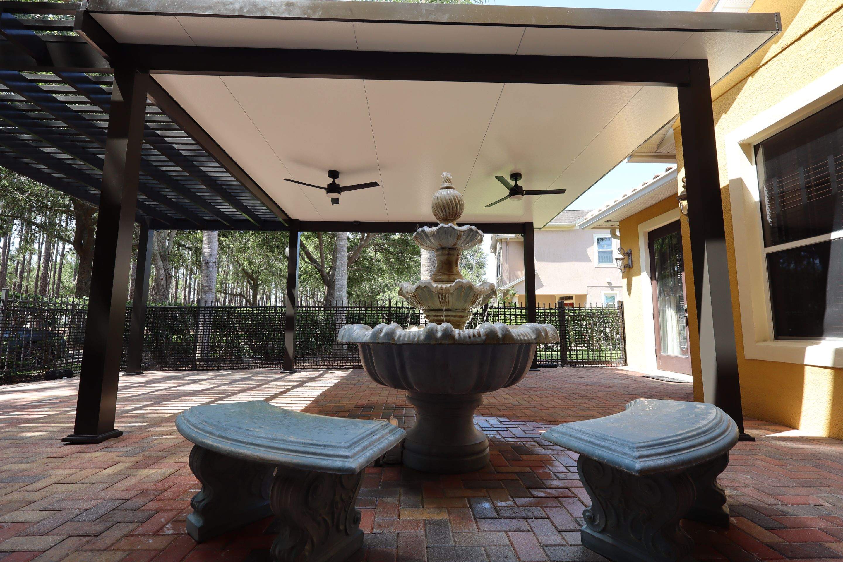Aluminun patio cover and Pergola using Aluminum by Orlando pergolas