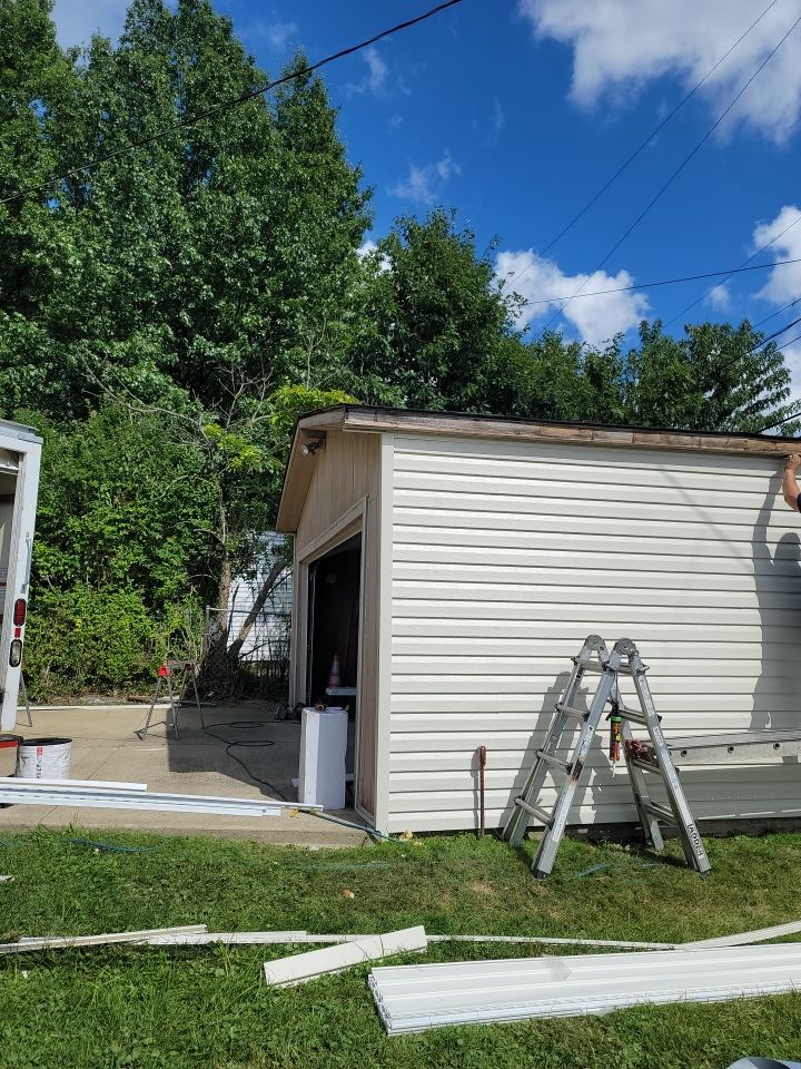 Polaris HomeView, Color: Classic Sand by Eagle Eye Roofing