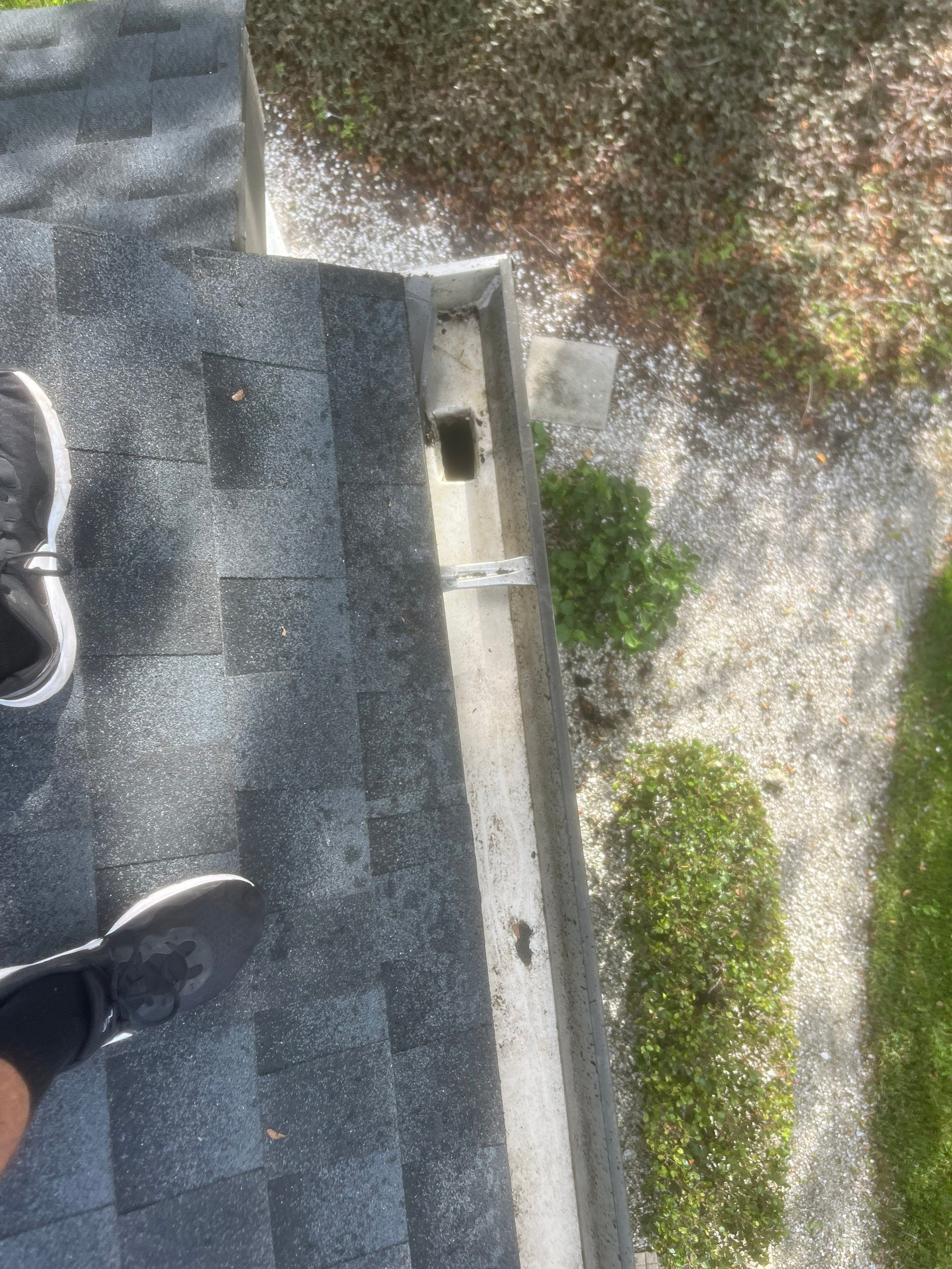 Professional Gutter Cleaning in Fort Myers FL by Gutter Professors