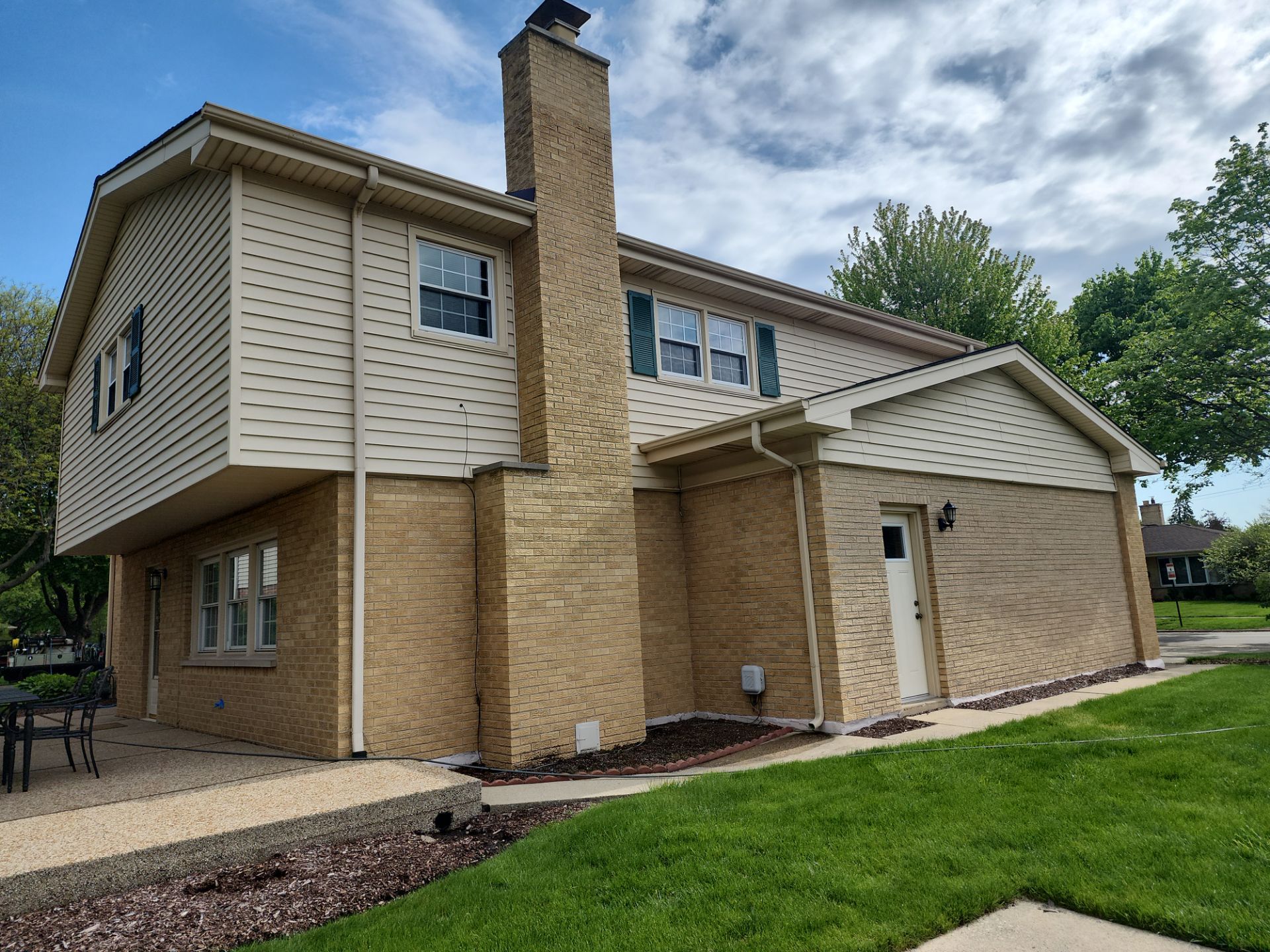 Exterior House Soft Washing by Northern Power Washing LLC.