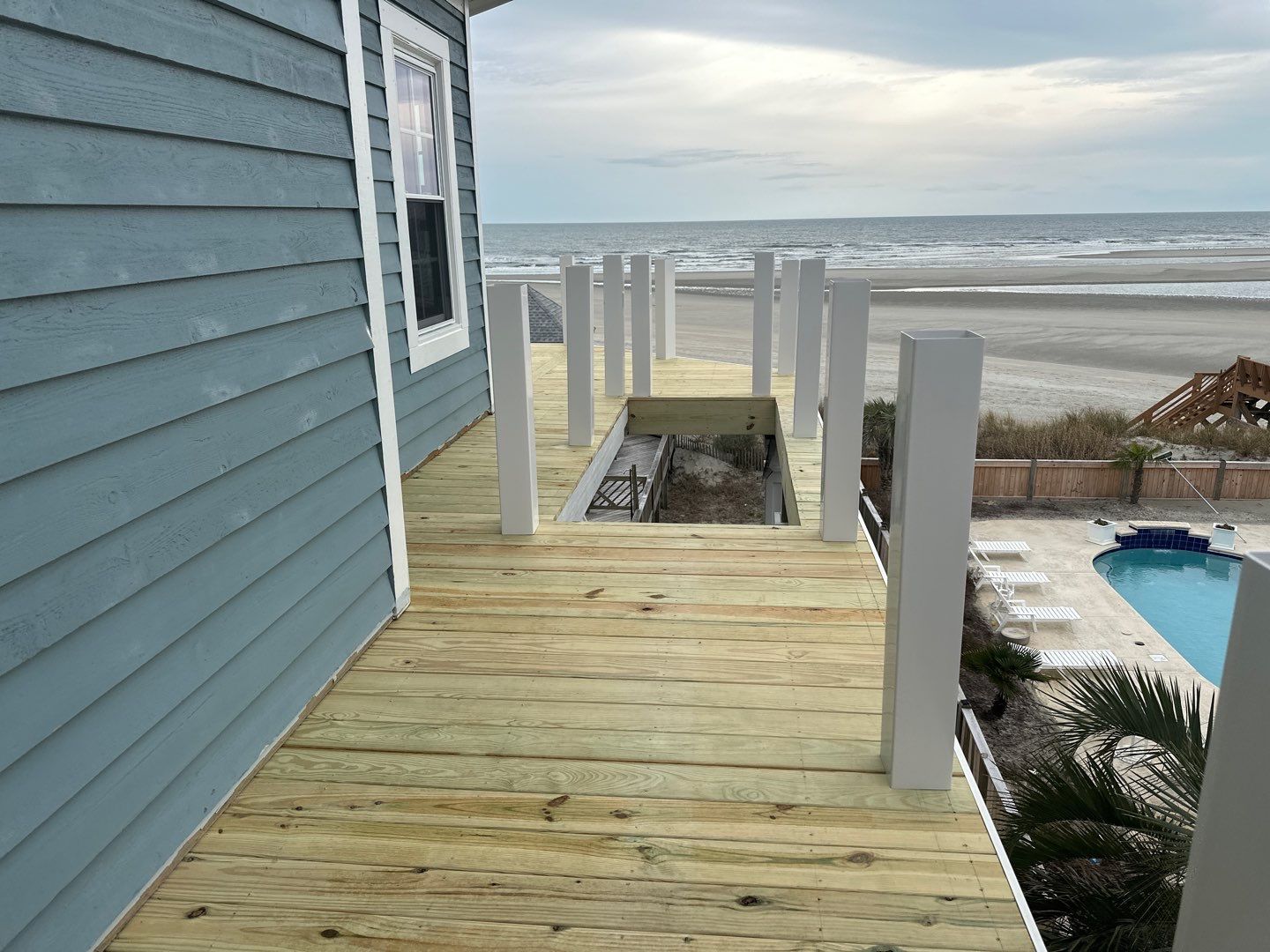 Weathered Deck using Wood Sealant by DuraSeal