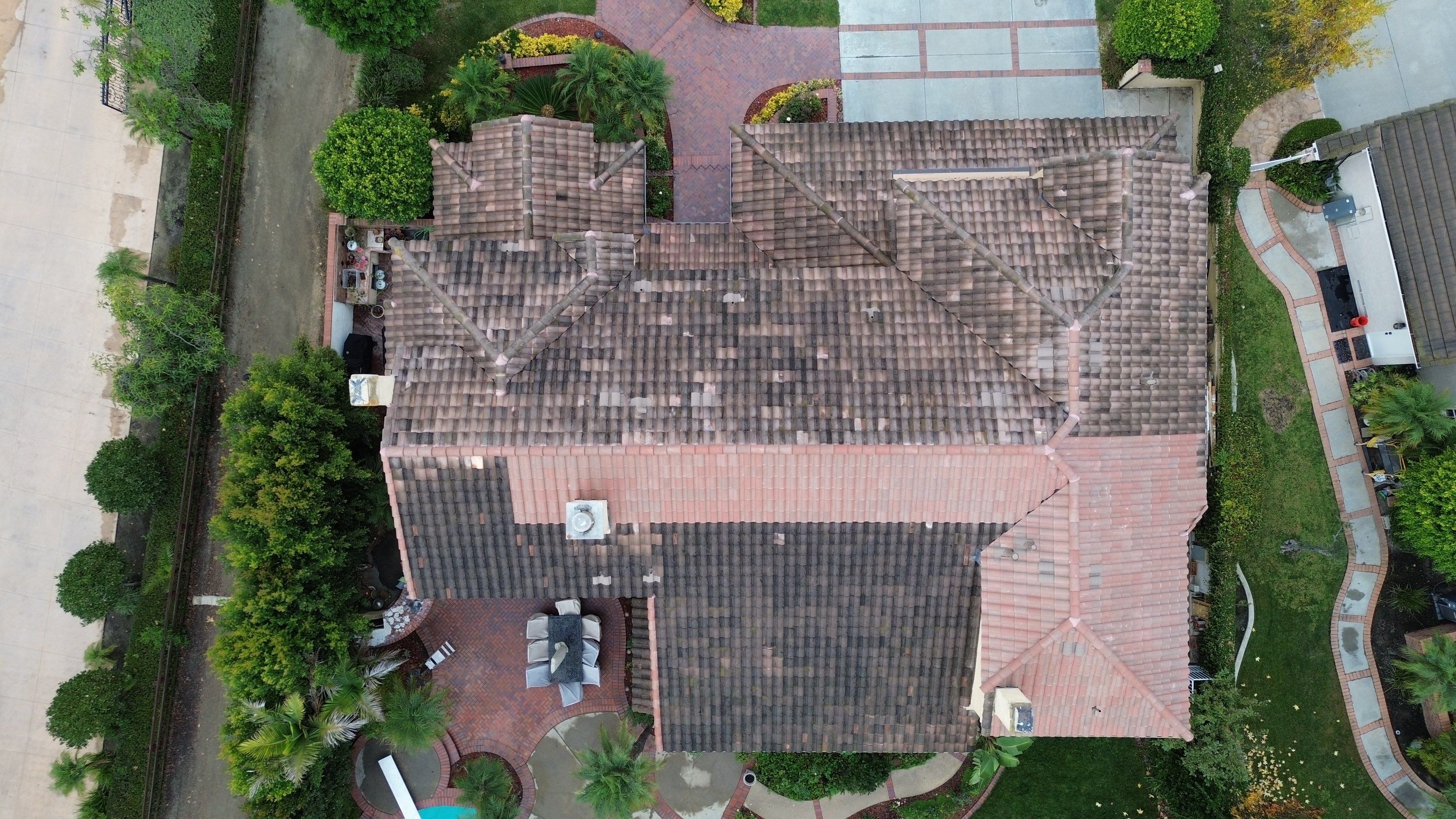 Roof Cleaning by Pirate Pete’s Power Washing