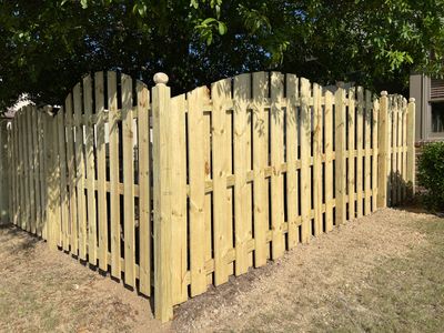Chase Lake - Arched Shadowbox Fence