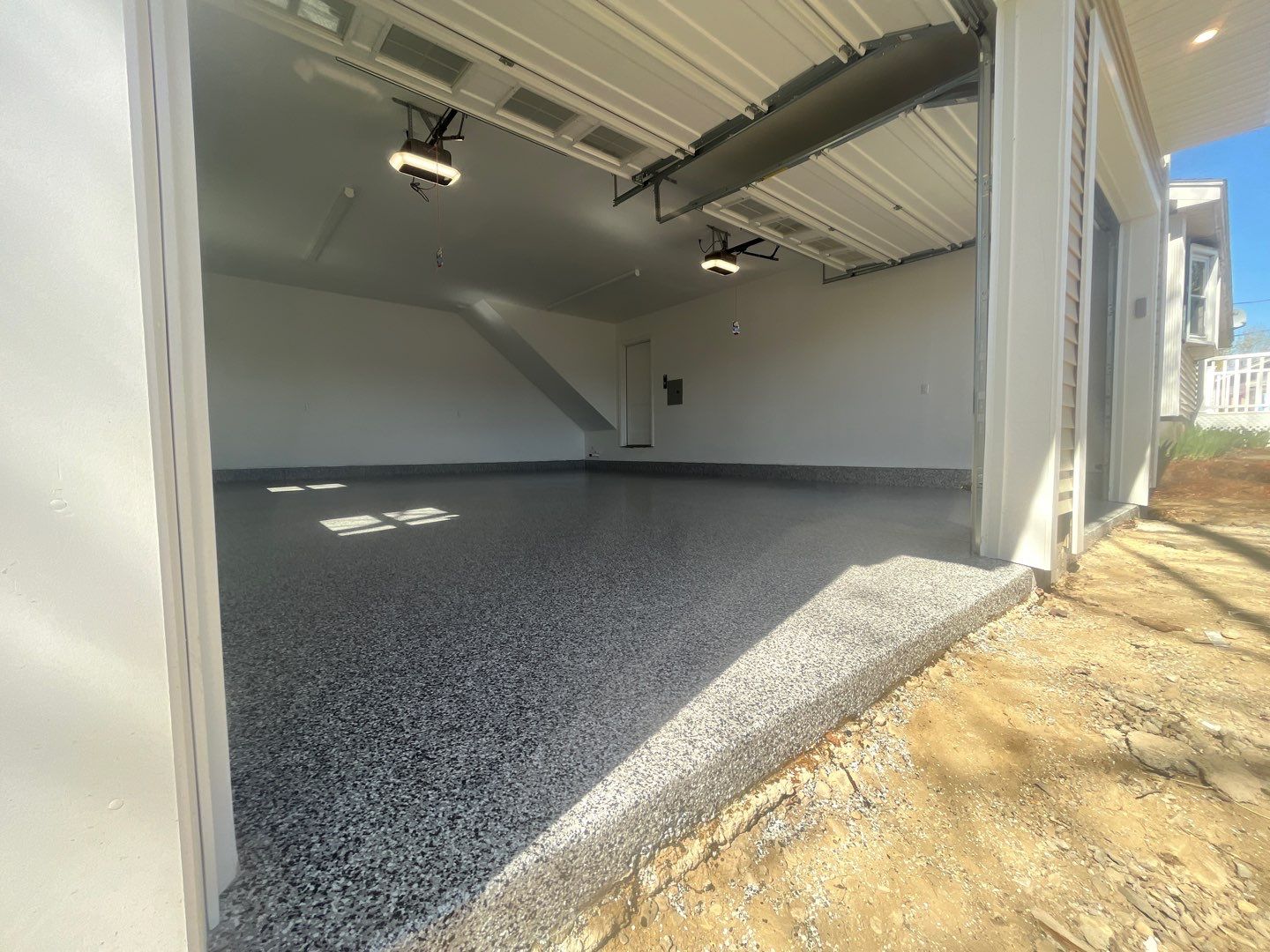Garage in Nashua, NH 03063 by Symphony Concrete Coatings