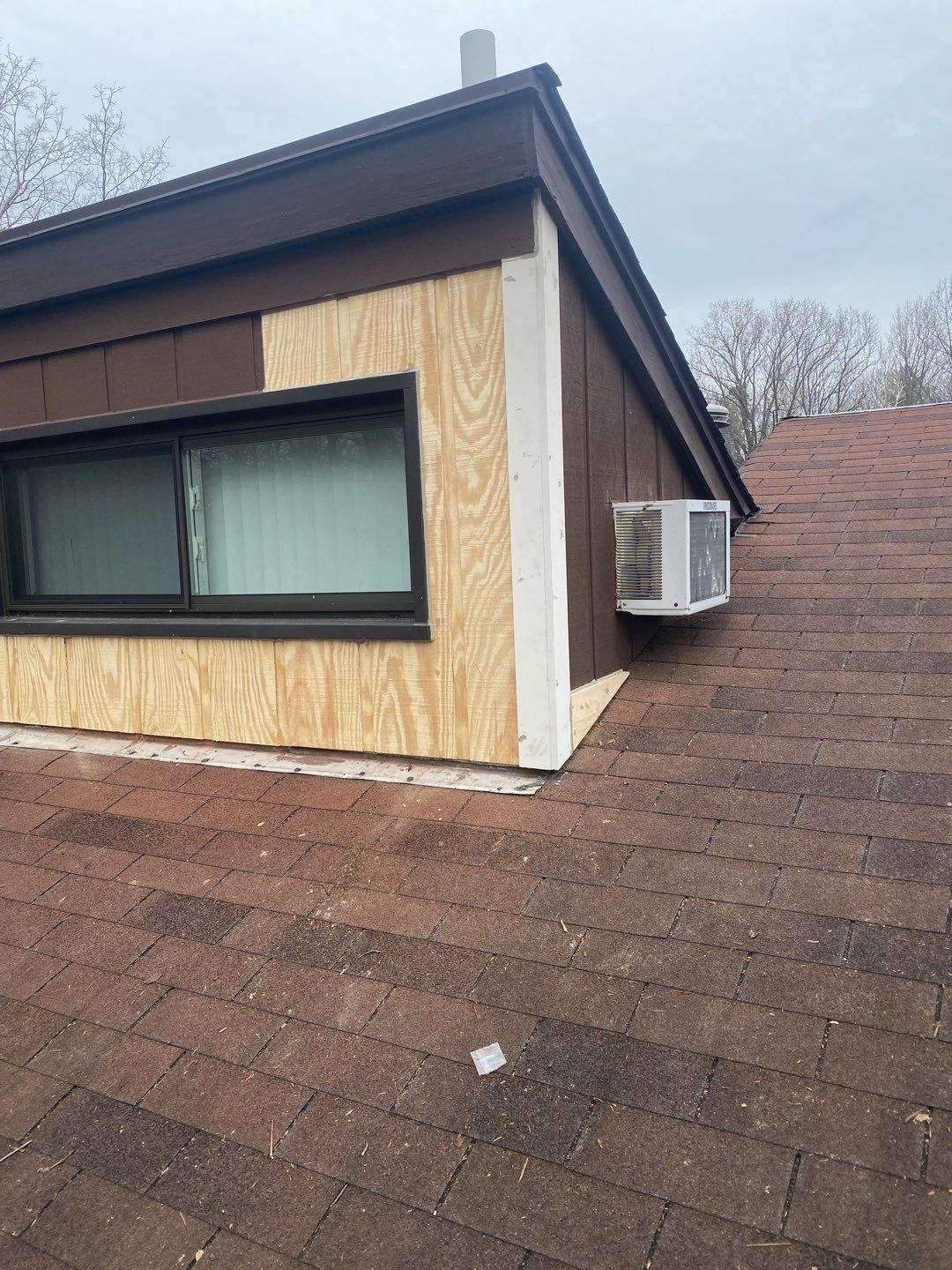 Reston CertainTeed Landmark Resawn Shake New Roof Installation & Siding/Trim Repairs by RM Banning, Inc.