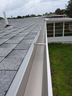6 inch Aluminum Seamless Gutters in Englewood FL