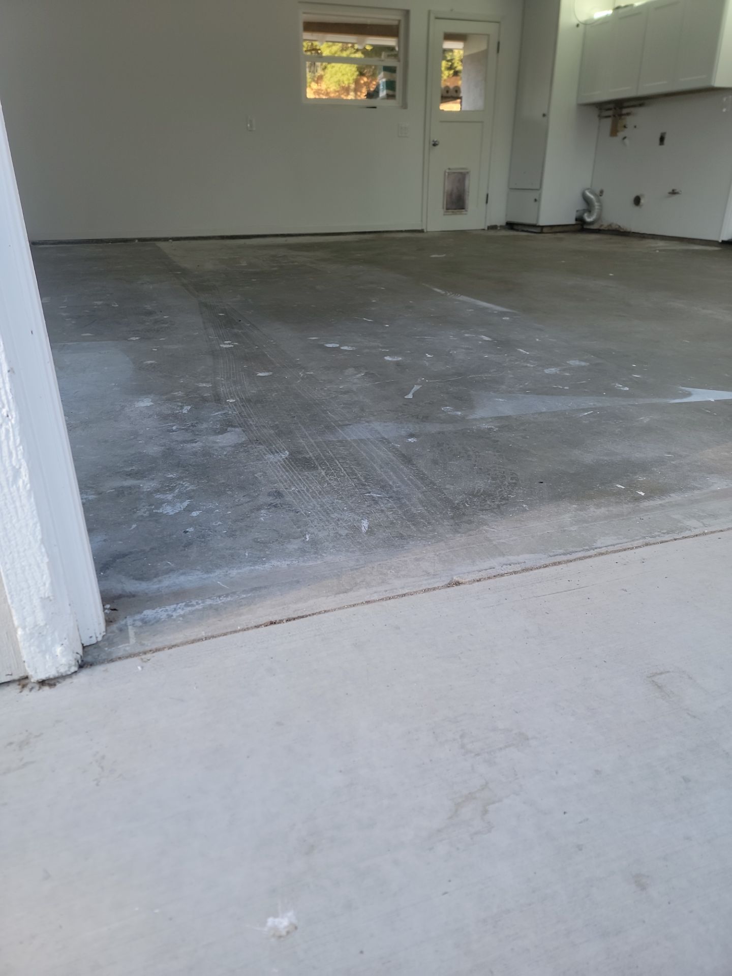 Look at that Garage!! by MGP Coatings