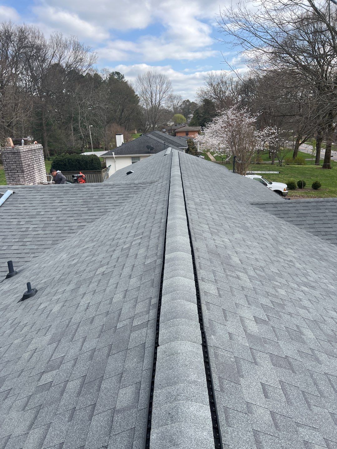 Residential Roofing Installation using Owens Corning Oakridge Roofing System by Undersun Roofing 