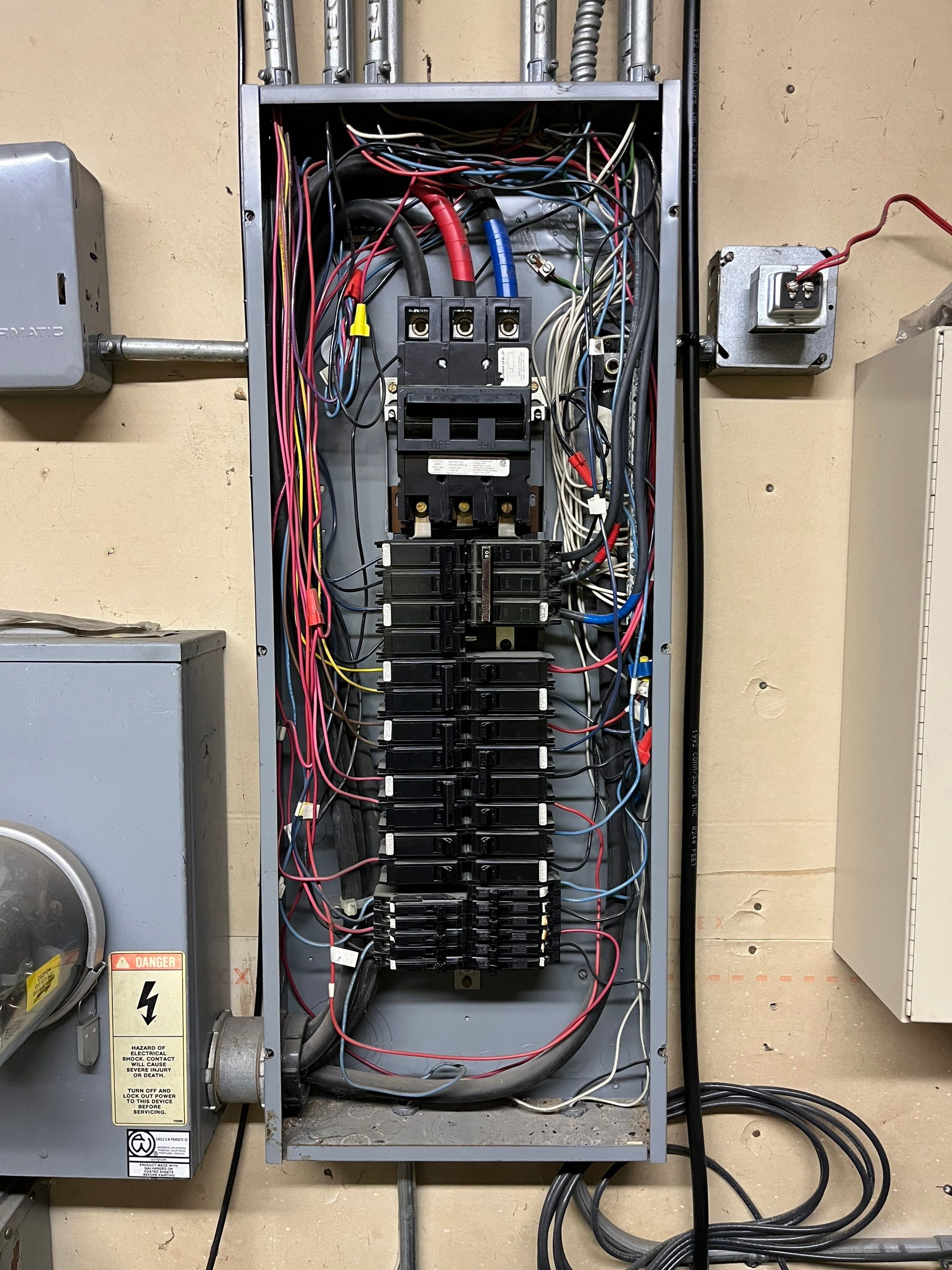 HOA Community Condo by Aztec Electric LLC