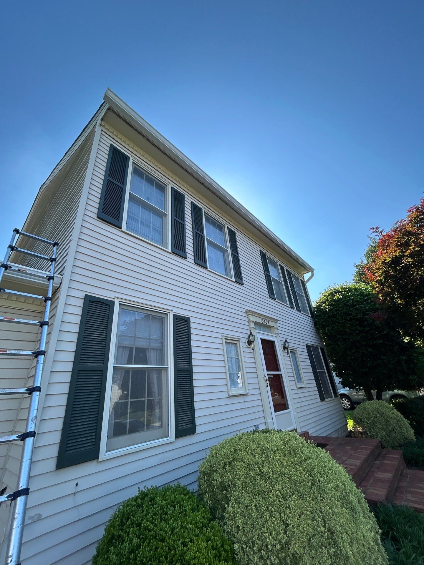 Fairfax: Residential Roof Replacement with CertainTeed Landmark Shingles in Sunrise Cedar by RM Banning, Inc.