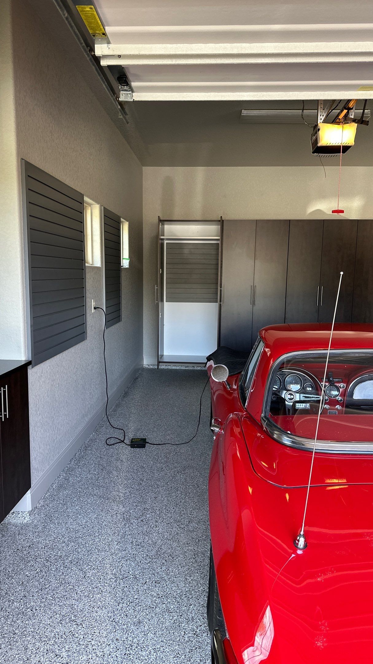 Vintage Oaks, New Braunfels by TORO Garage Co