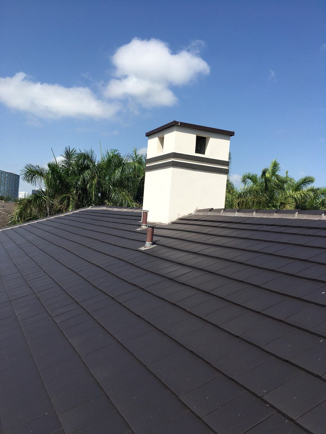 Verea Flat - Slate Color by Istueta Roofing