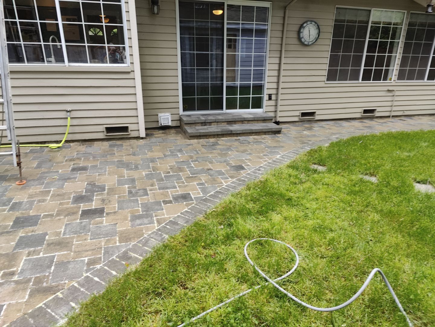 Paver Soft Washing, Window Cleaning, Gutter Cleaning in Issaquah by WindowWorks