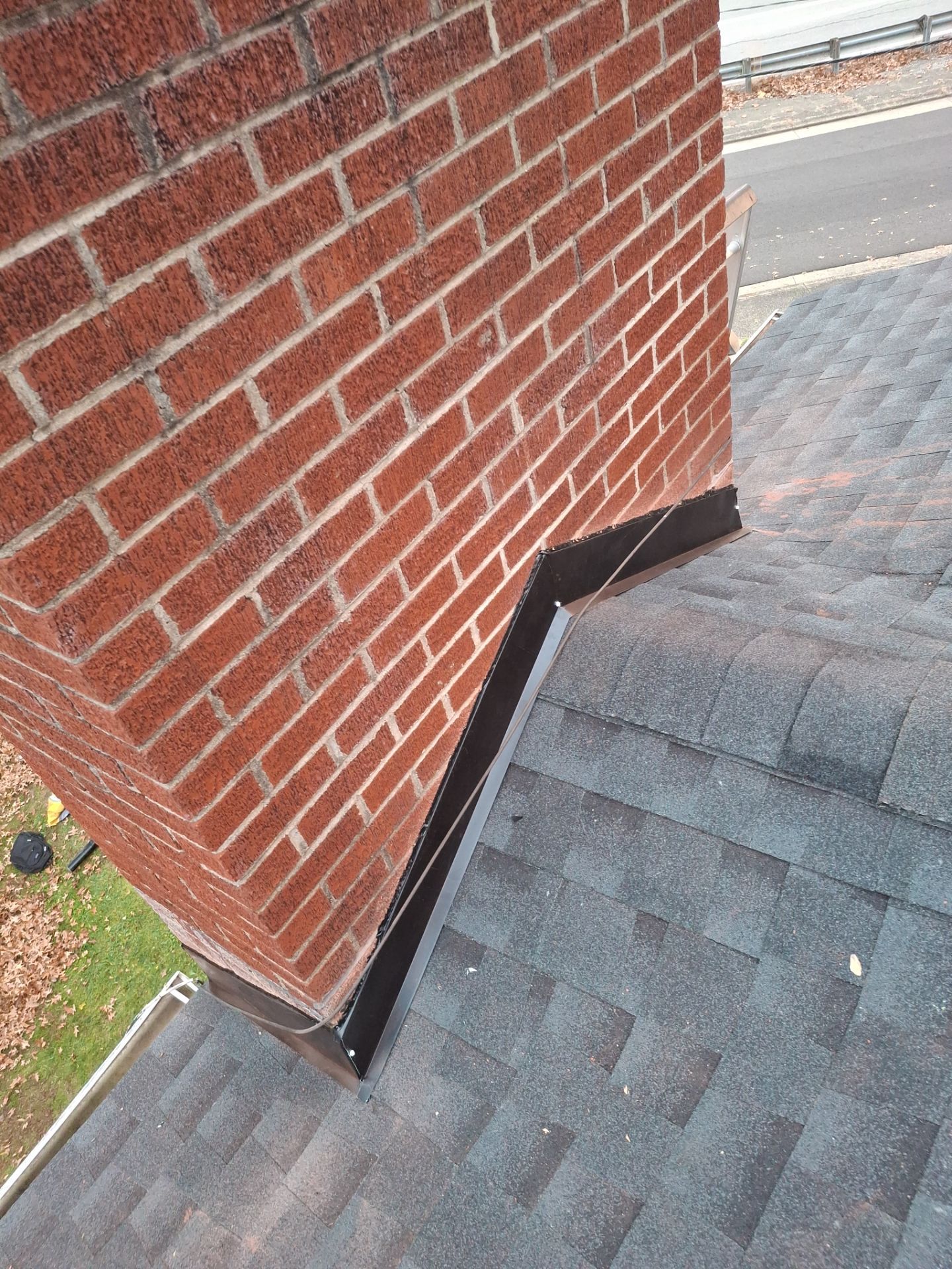 Residential Roofing Installation using GAF Timberline HDZ Charcoal by Rainstoppers Roofing