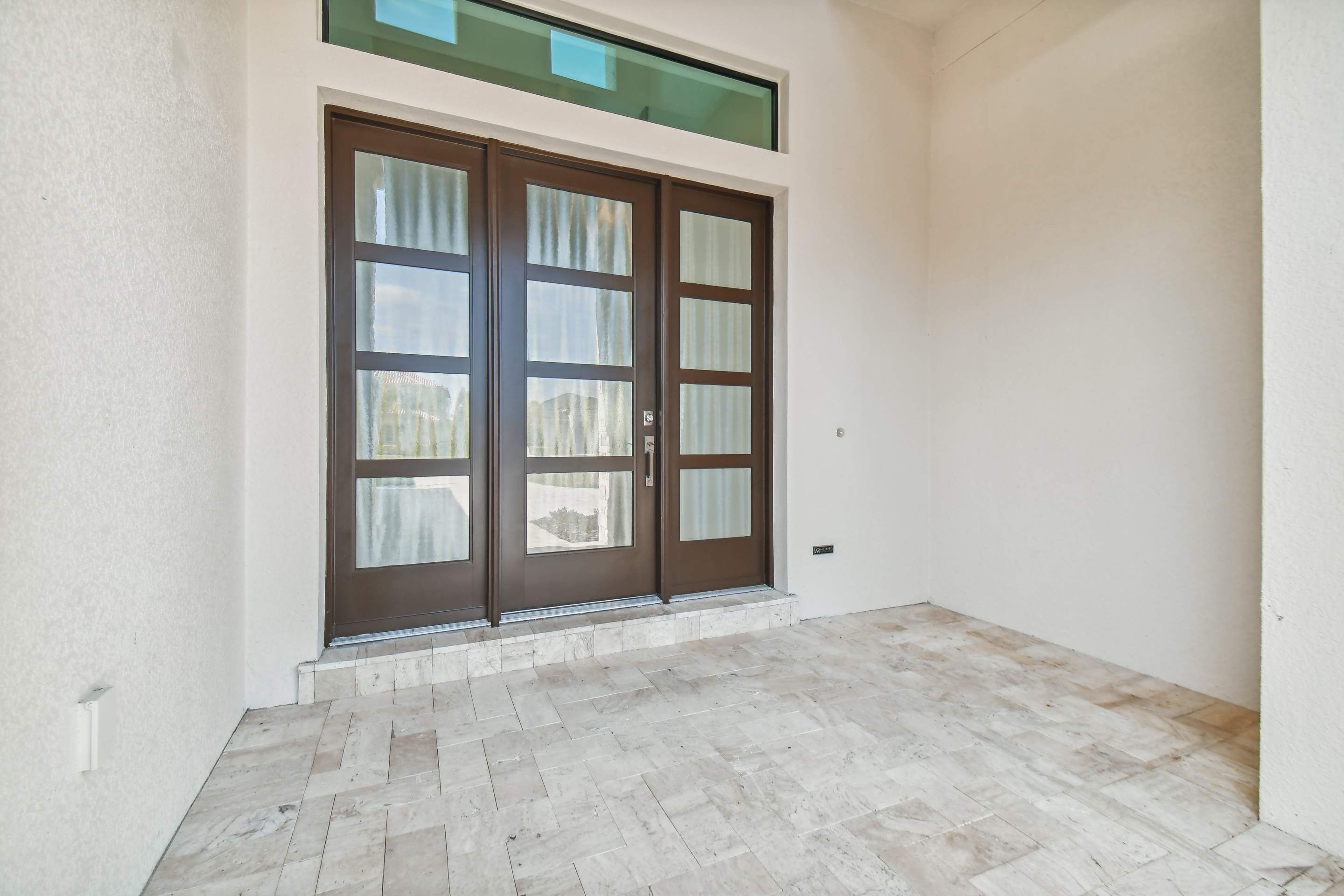 Laguna 1529B by Lyons Heritage Tampa, LLC