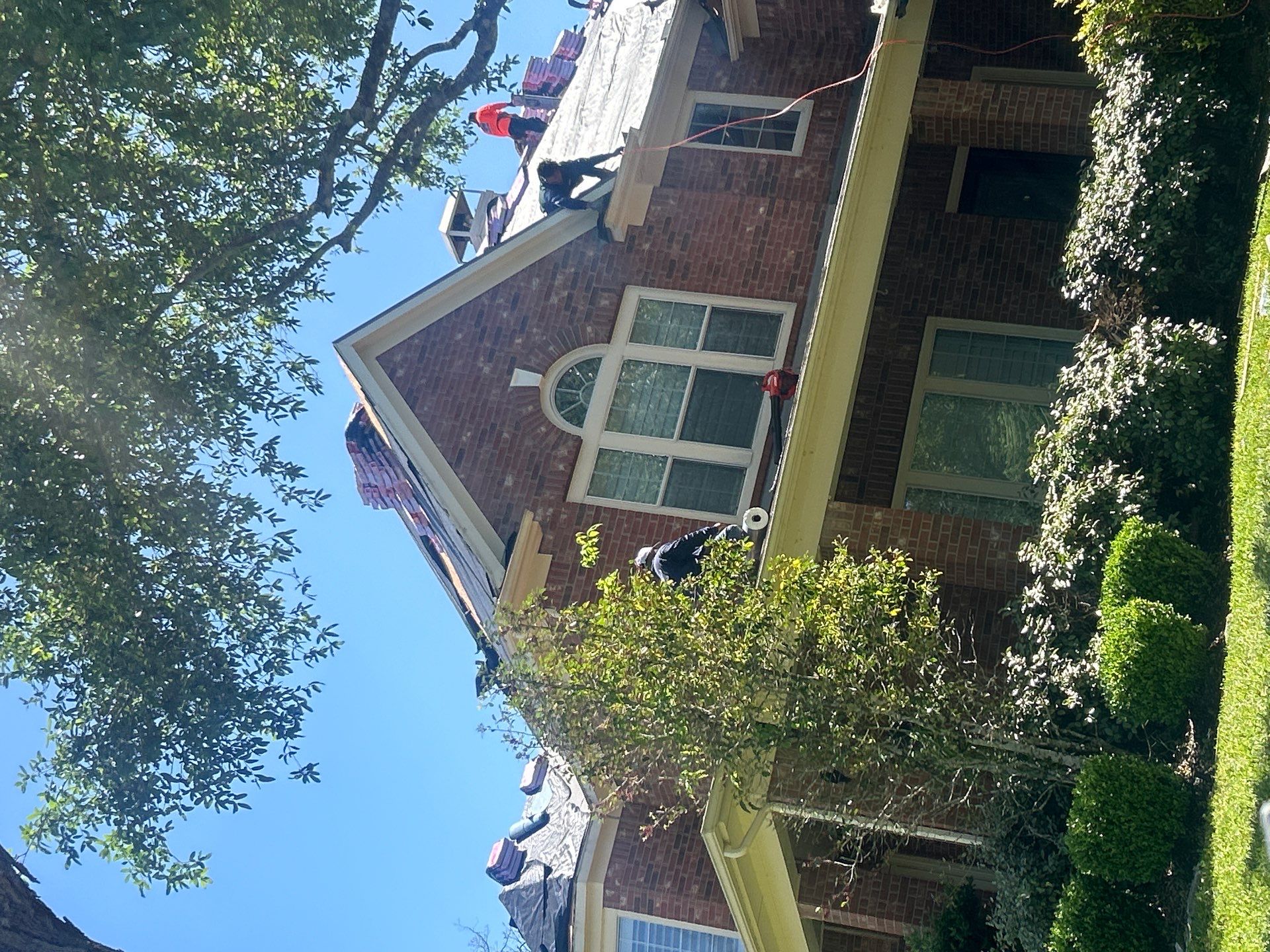 Residential Roofing Installation using Owen's Corning Duration (Lifetime) Shingles by Roof Repair Company
