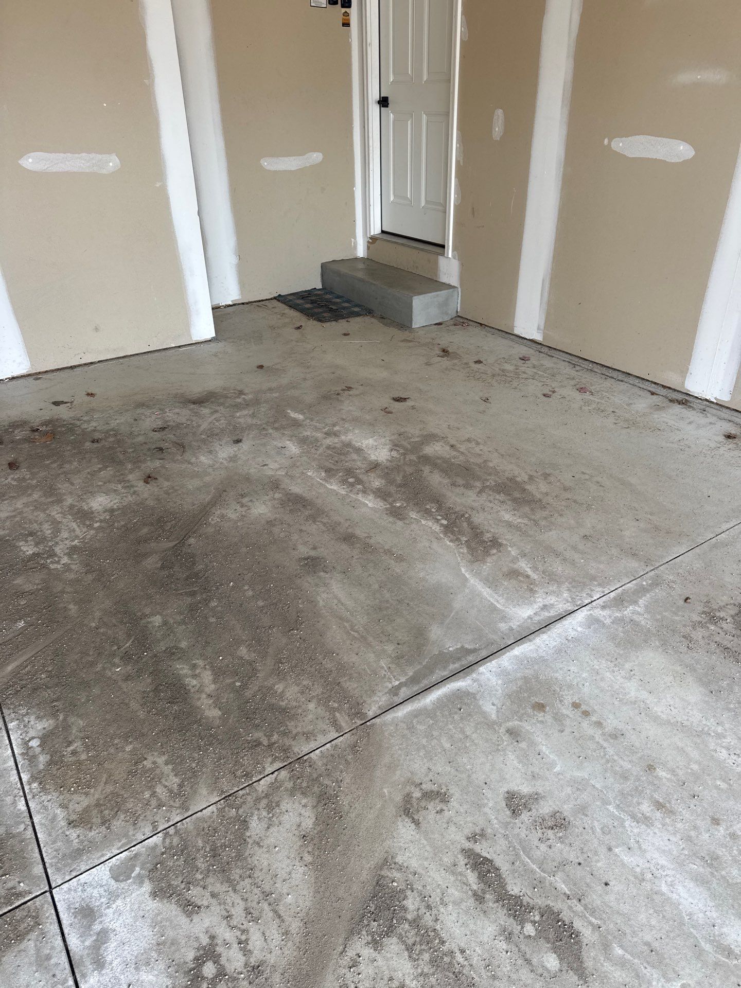 Garage Floor Epoxy Coating Installation – Jenison, Michigan by Gordon Painting