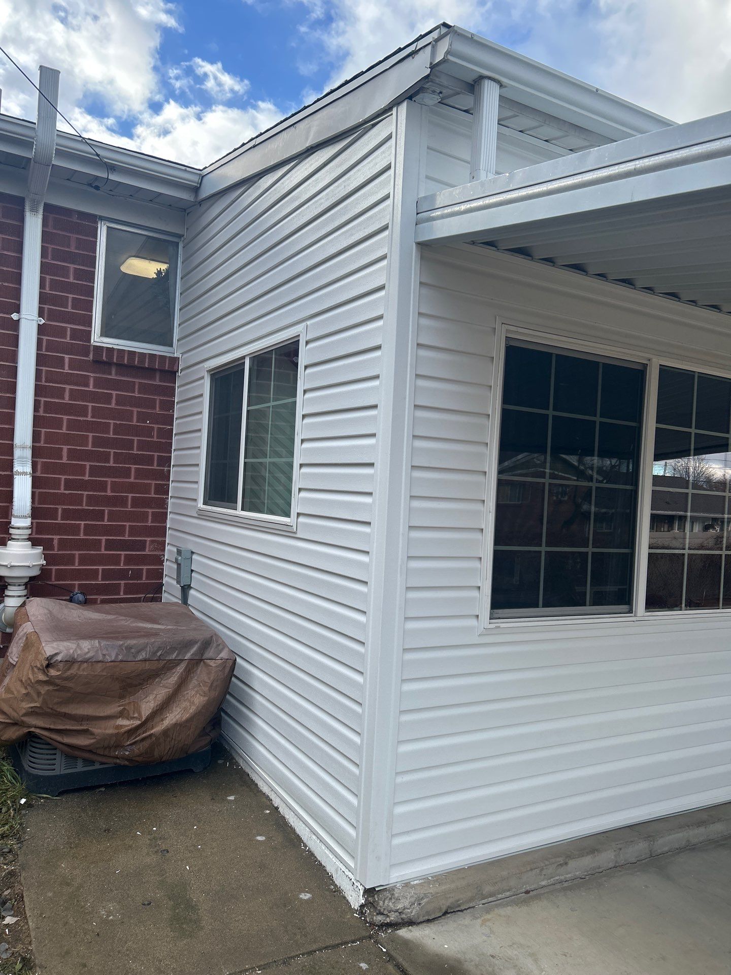 Murray | Classic Aluminum-to-Vinyl Upgrade | Crisp White by Ideal Siding Utah