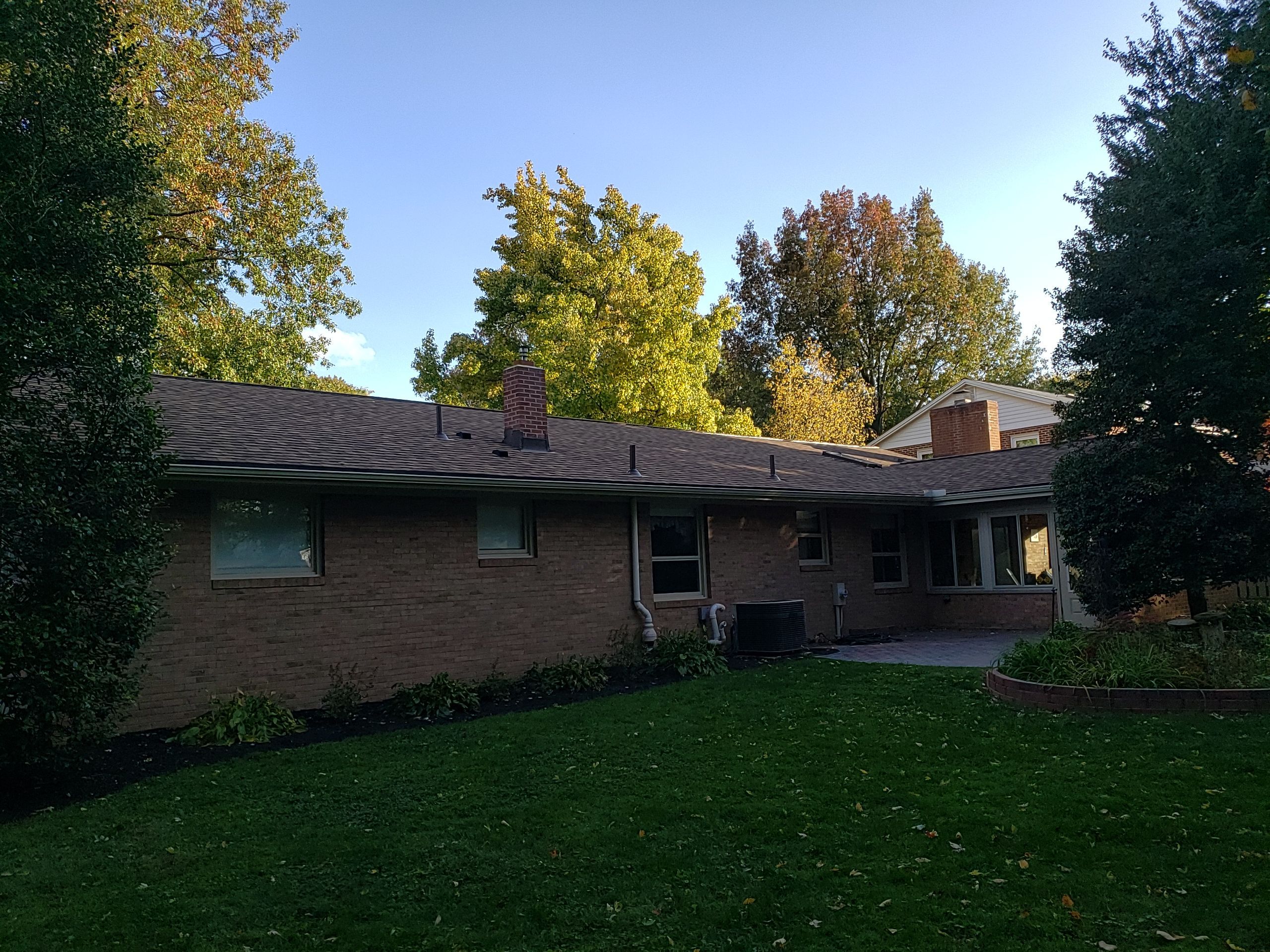 ATLAS PINNACLE COLOR: MORNING HARVEST DRIP EDGE: MUSKET BROWN by Eagle Eye Roofing