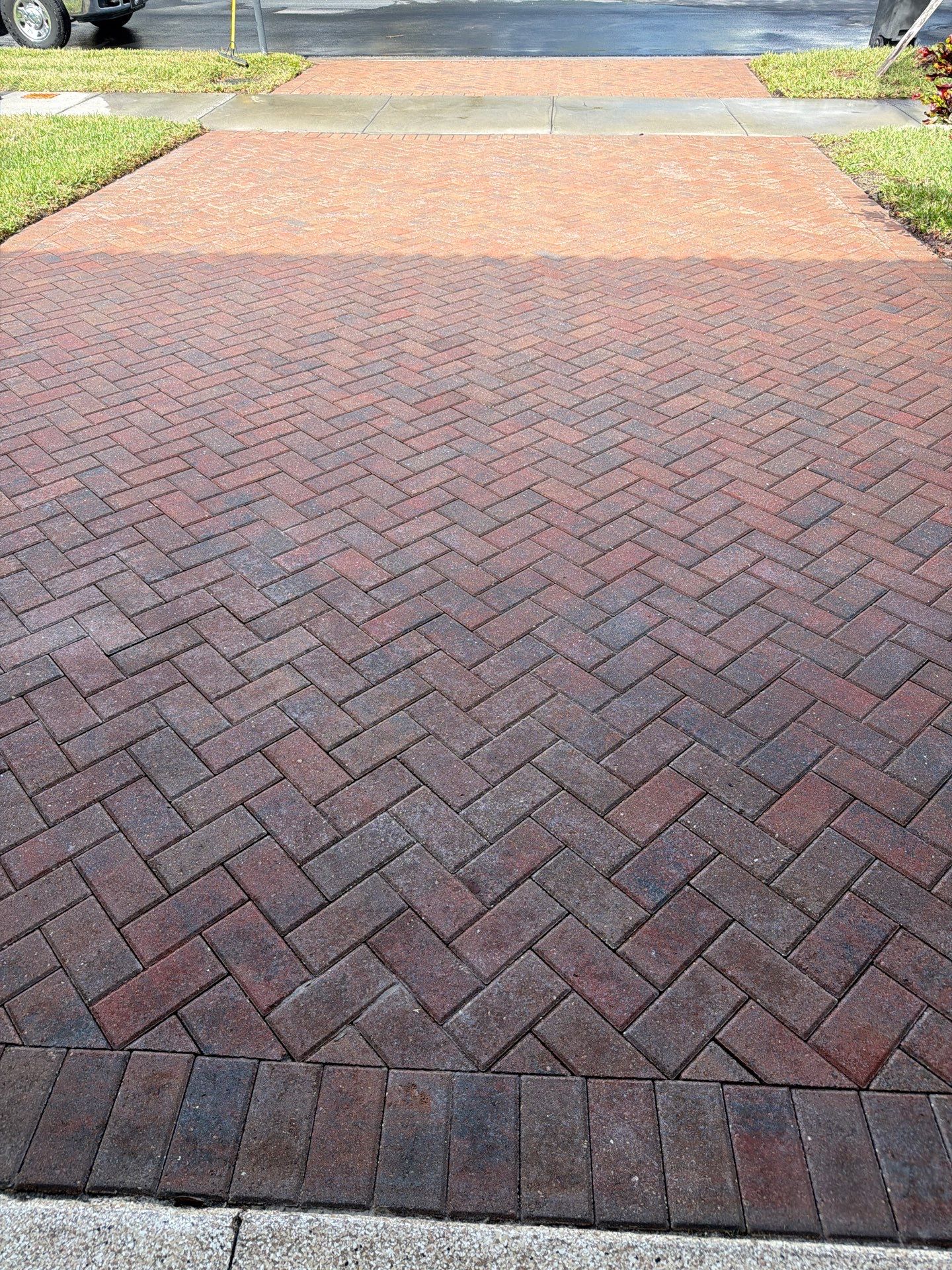 Professional Brick Paver Stripping and Sealing Service in Valencia Lakes Wimauma by Supreme Paver Experts